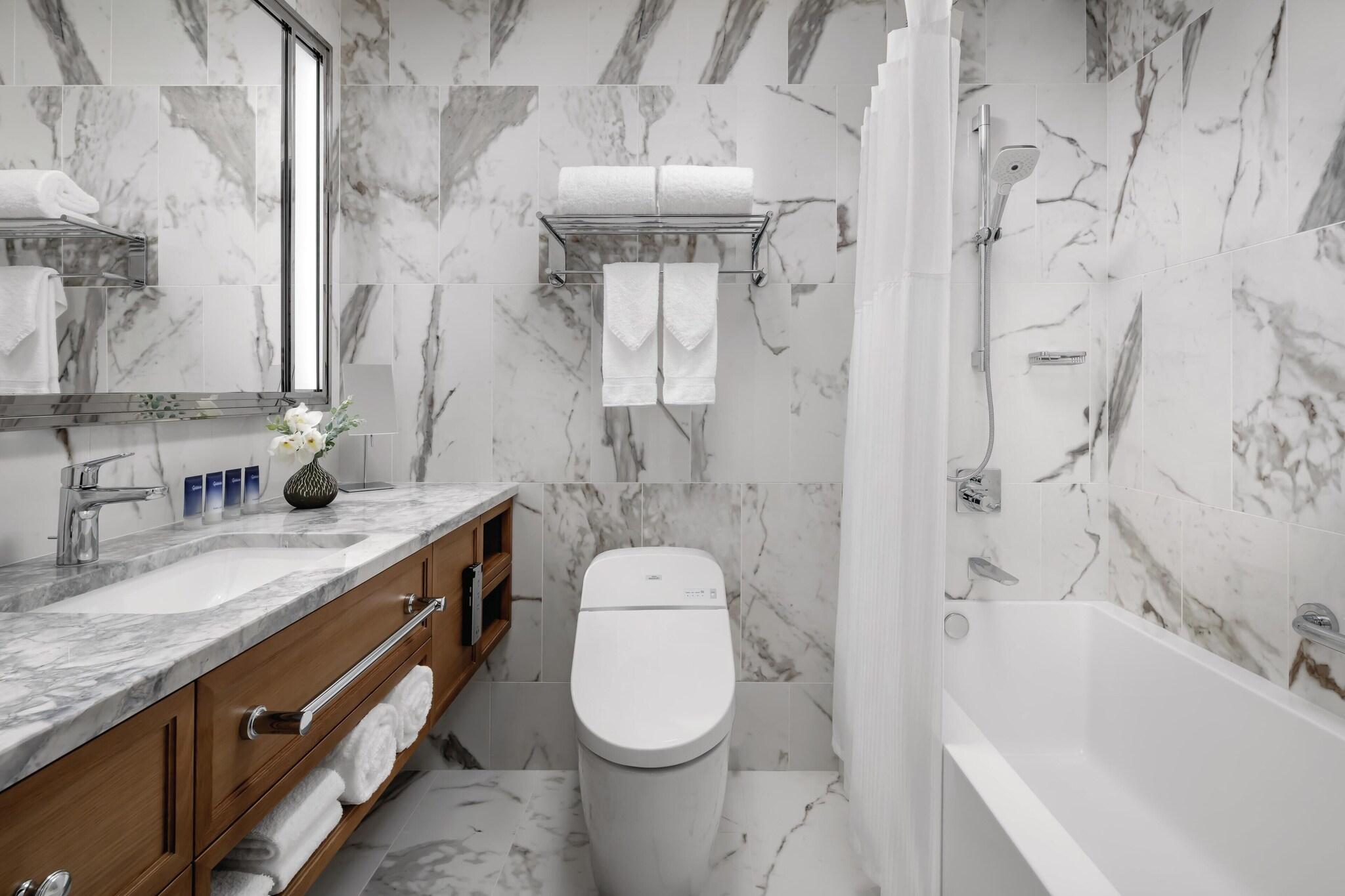 Double Ocean View King Bed