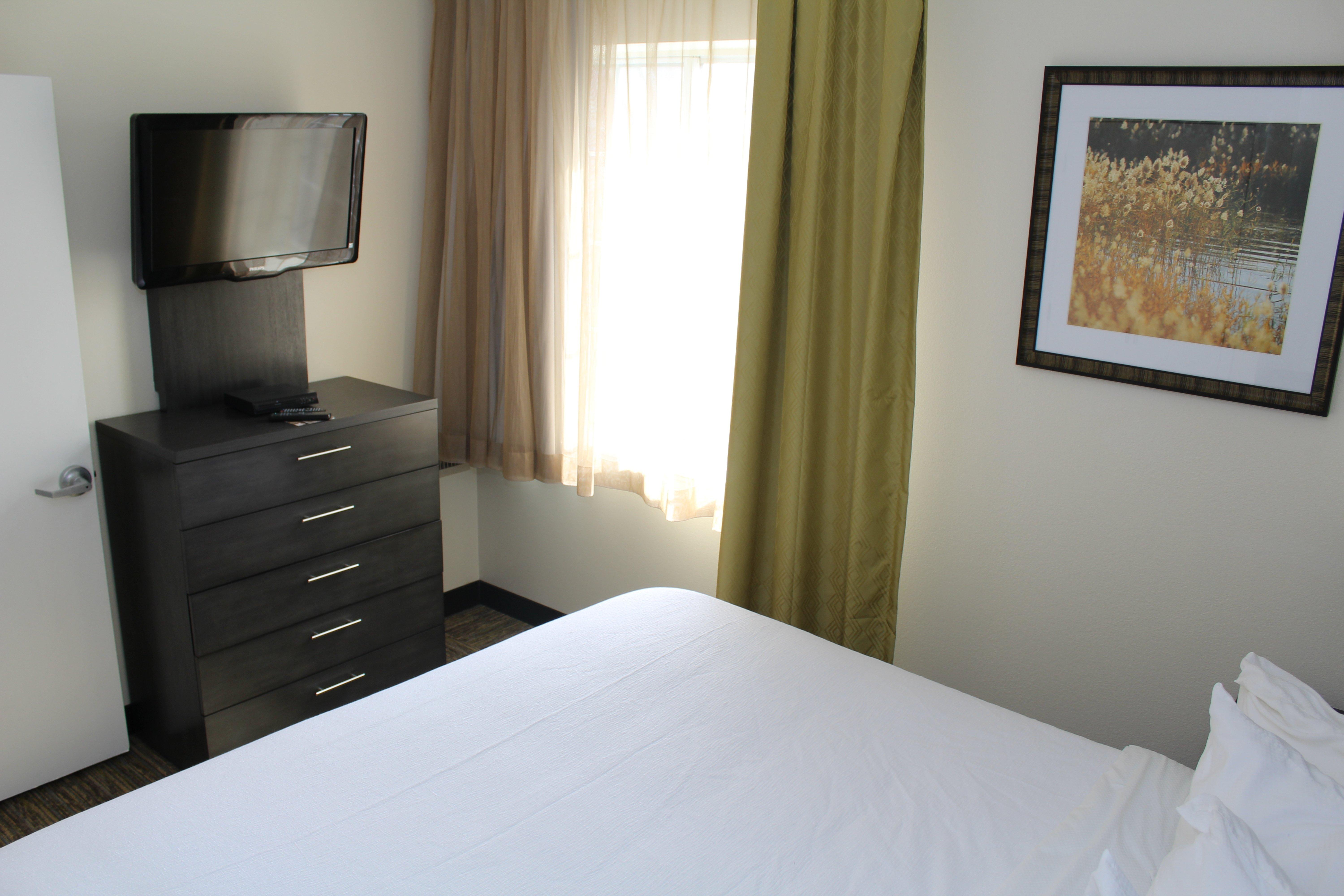 Studio King Size Bed