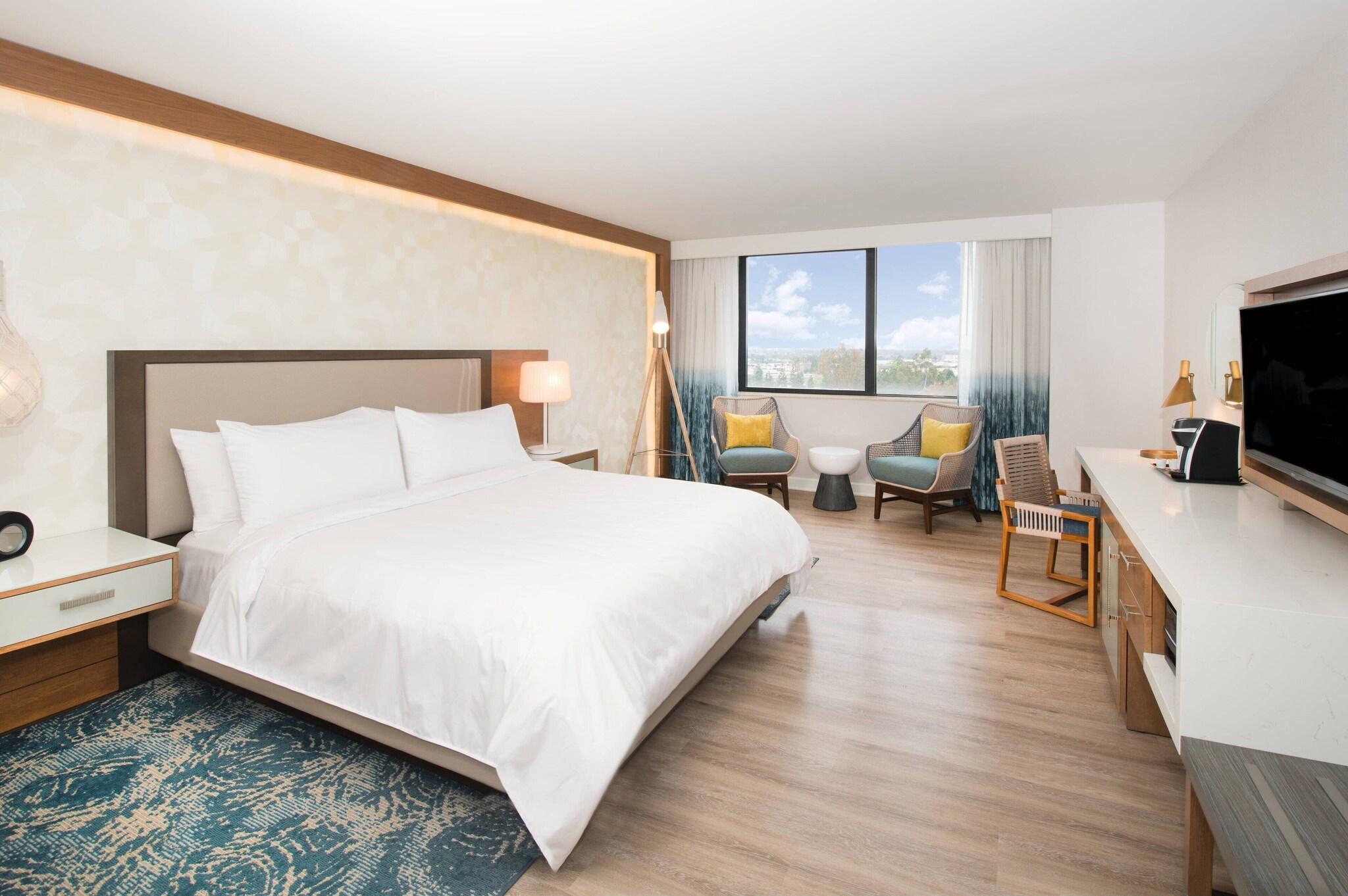 Double City View King Bed