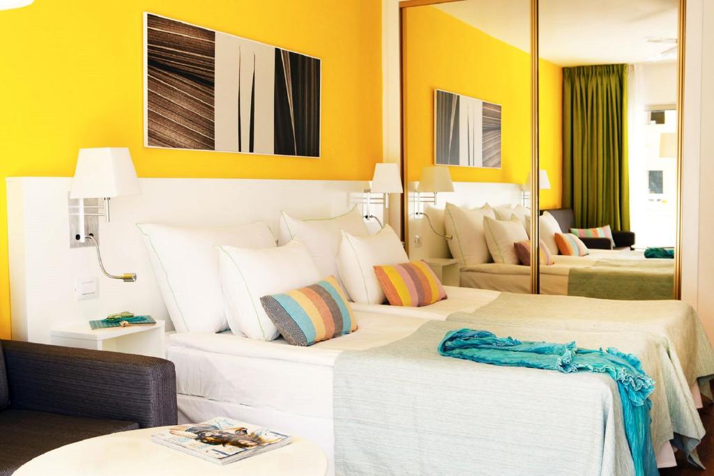 Apartment Garden View