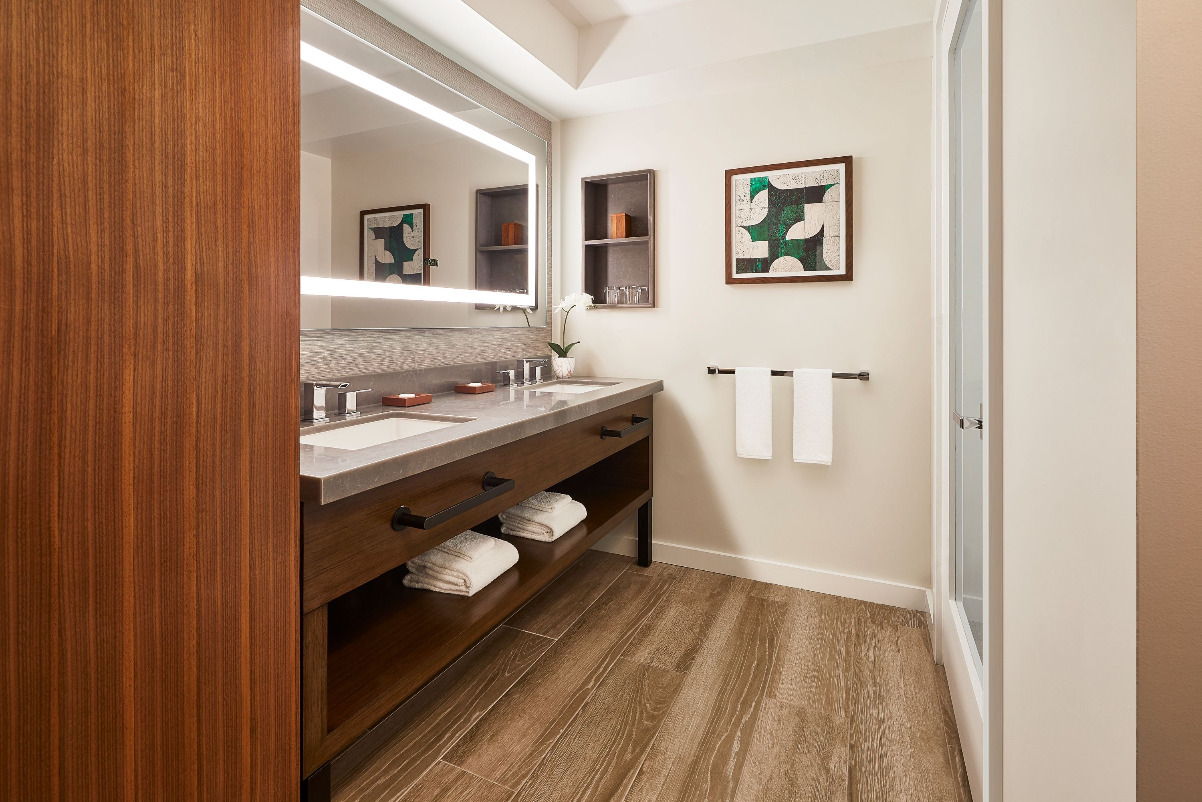 Double Partial Ocean View King Bed