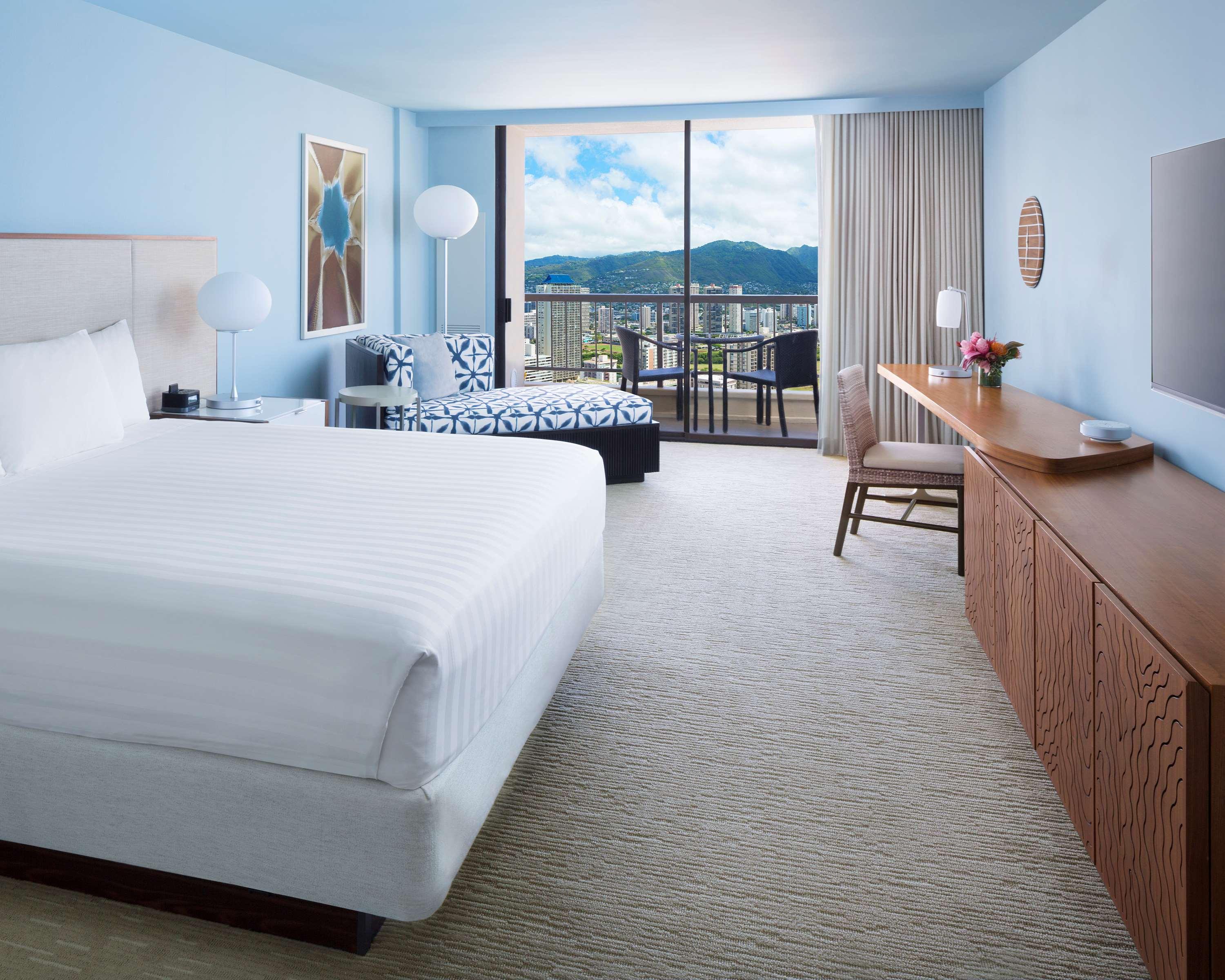 Double City View King Bed