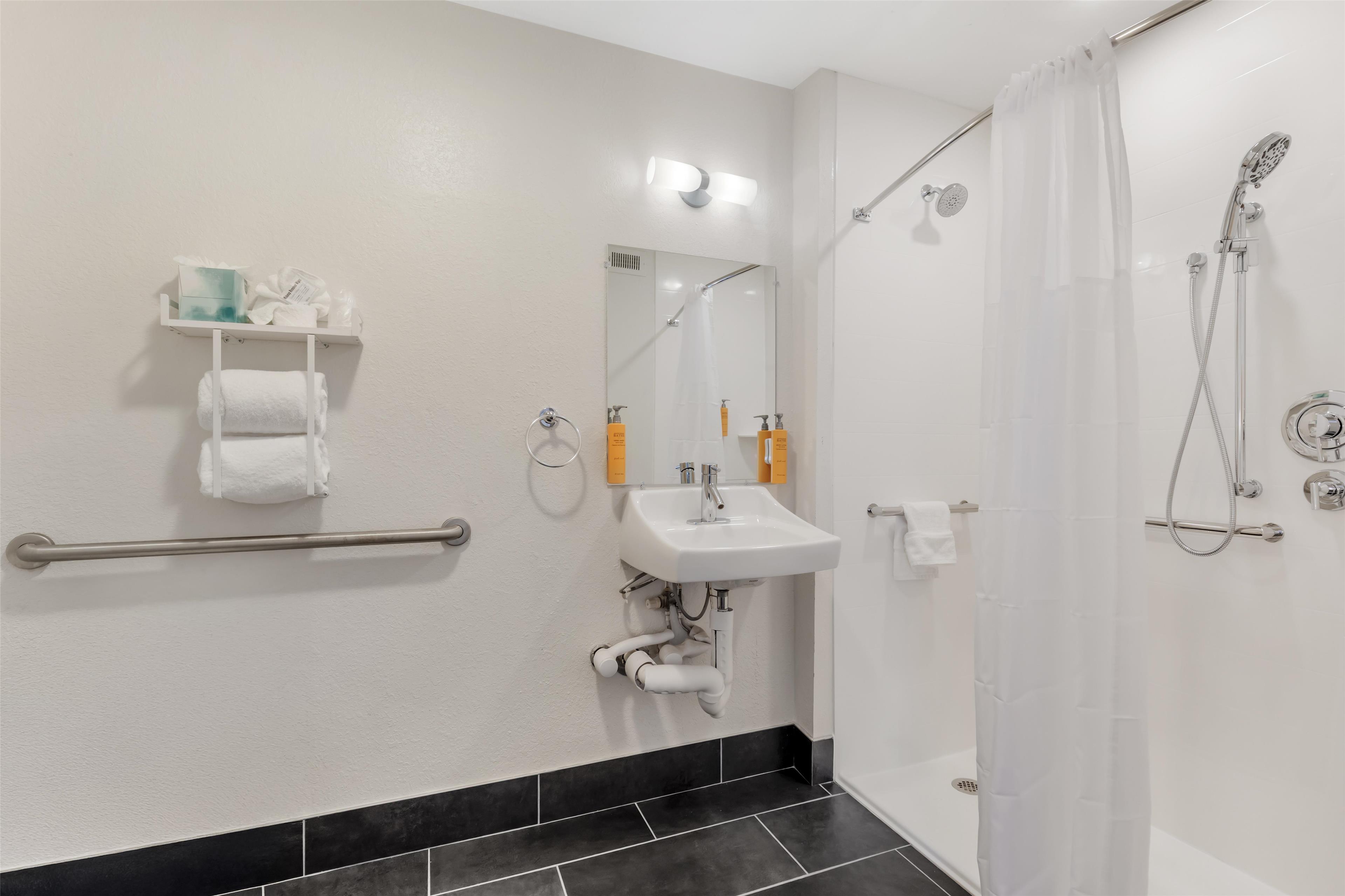 Suite Accessible-two Queen Beds