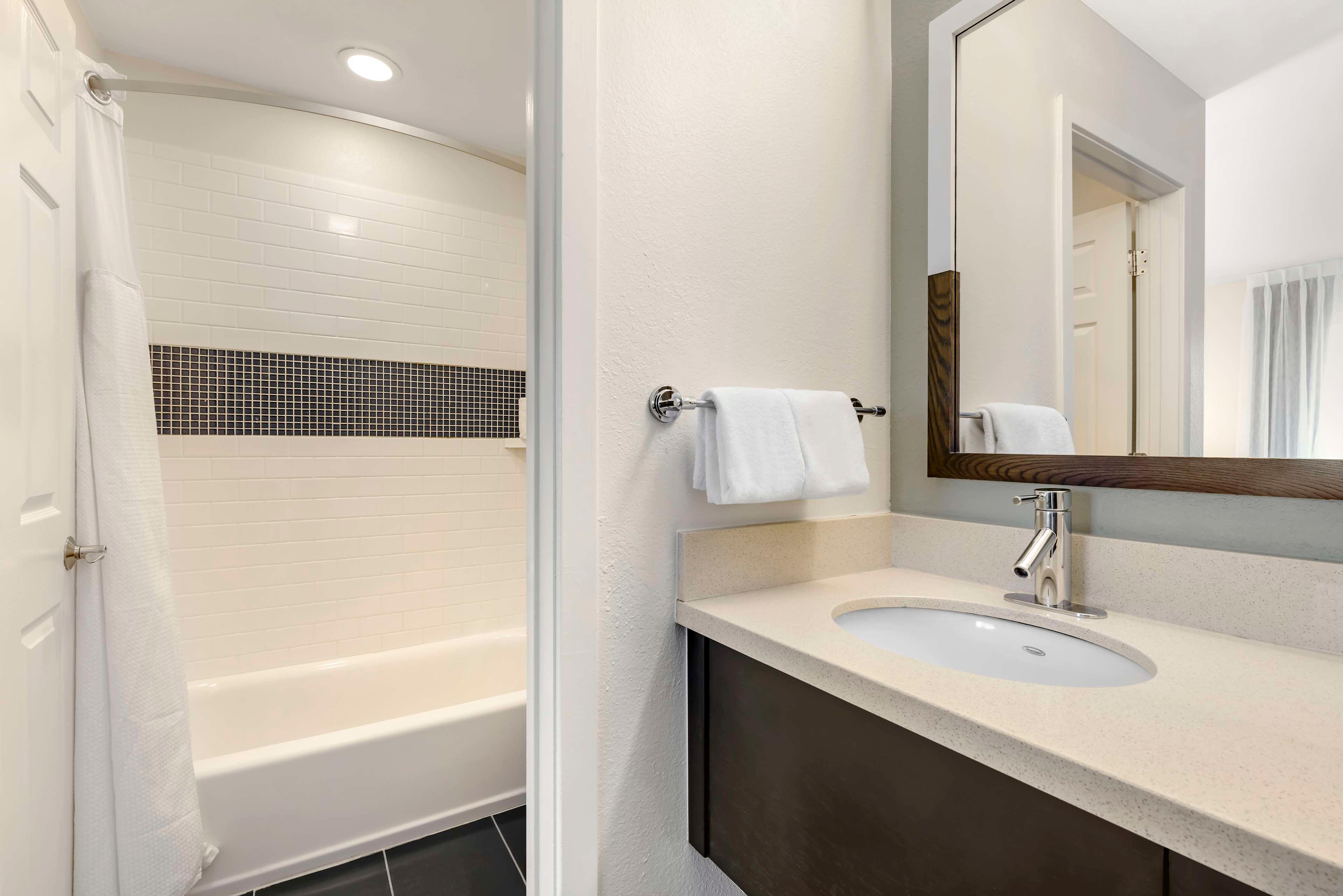 Suite Two Queen Beds