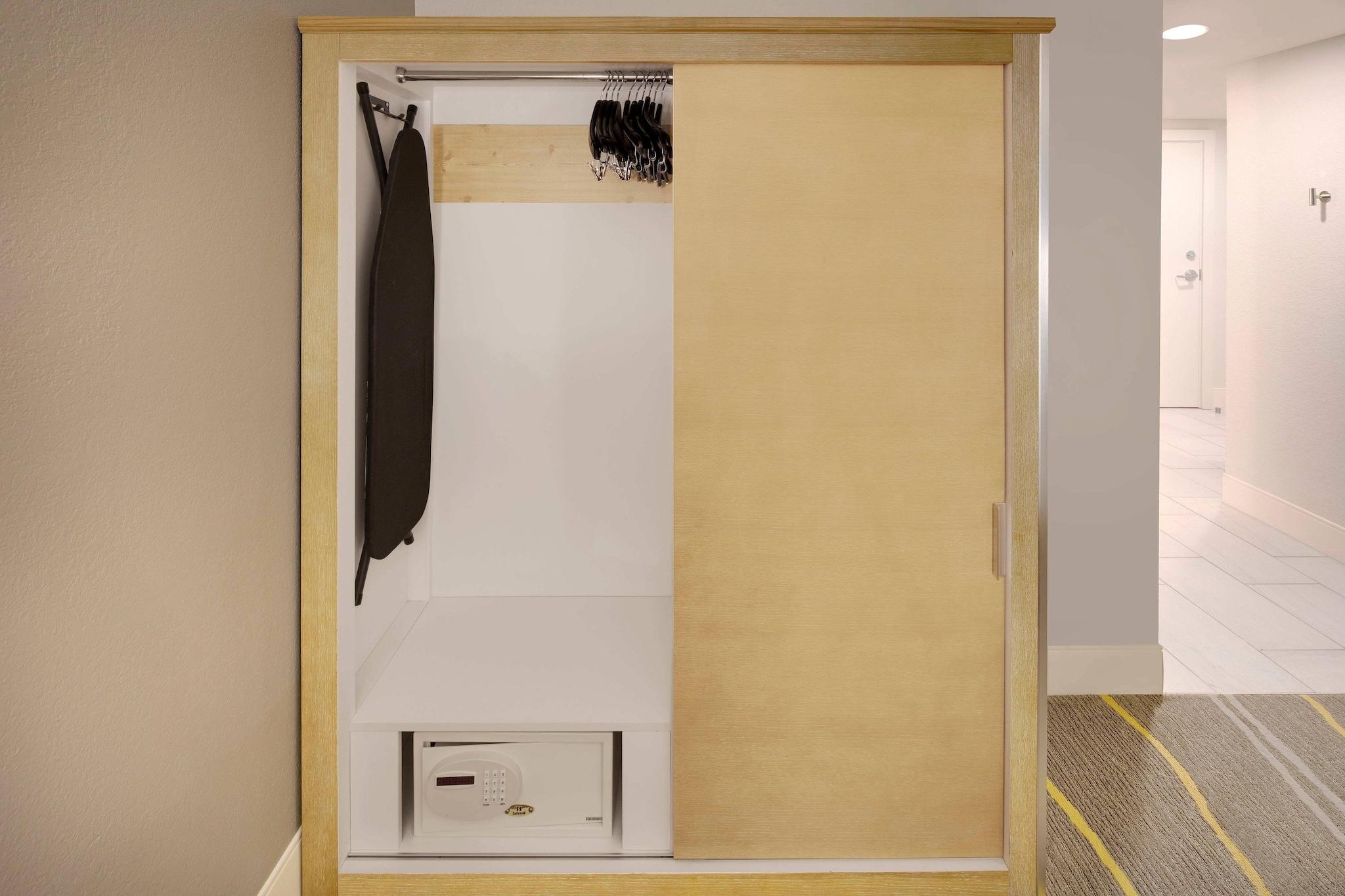 Double Ocean Front King Bed