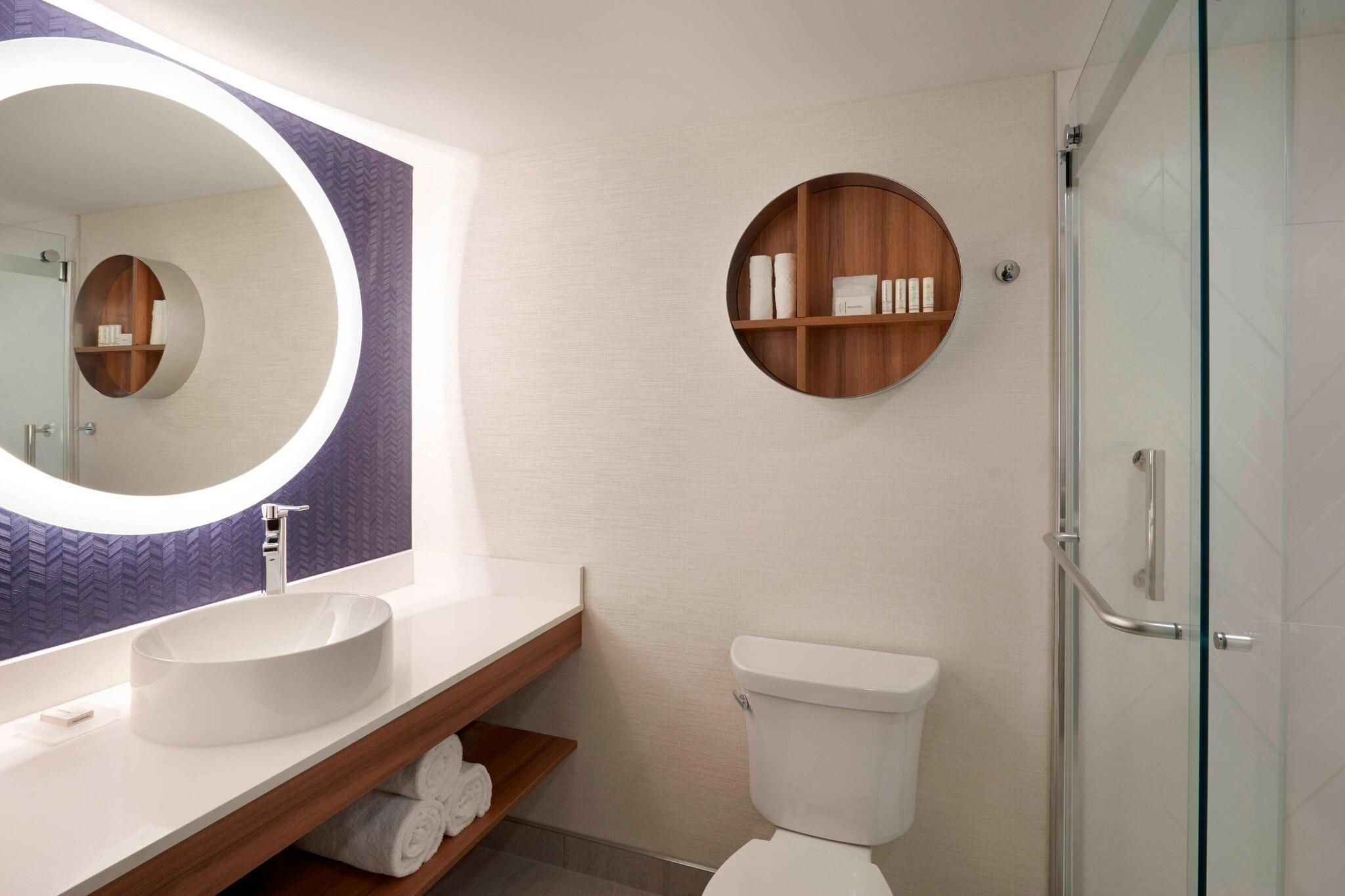 Suite King Bed Non Smoking