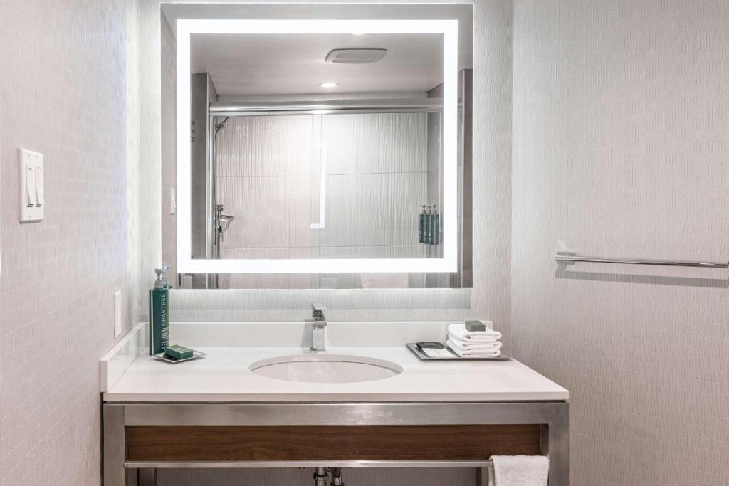 Studio with Kitchenette