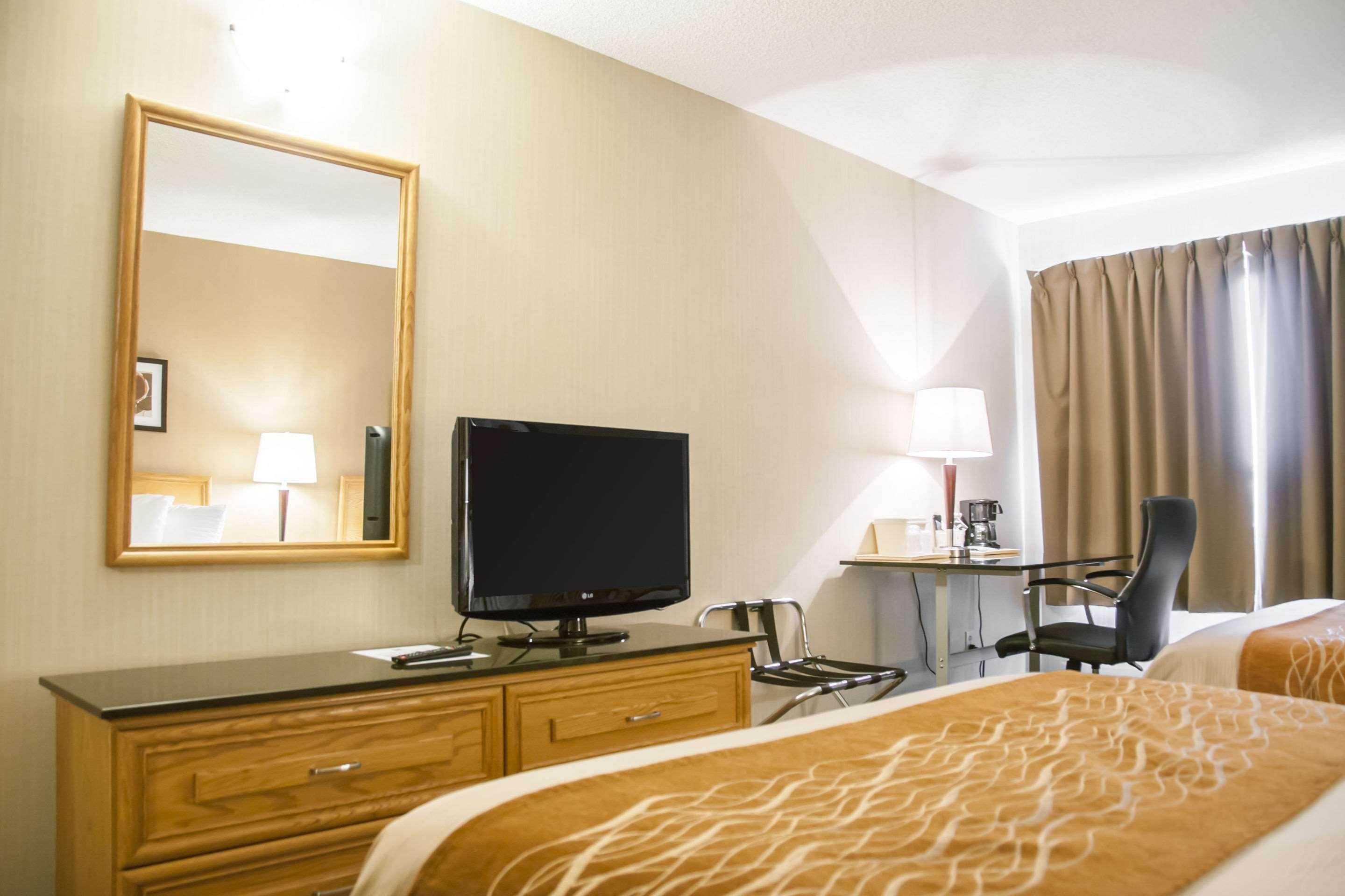 Quadruple Two Queen Beds