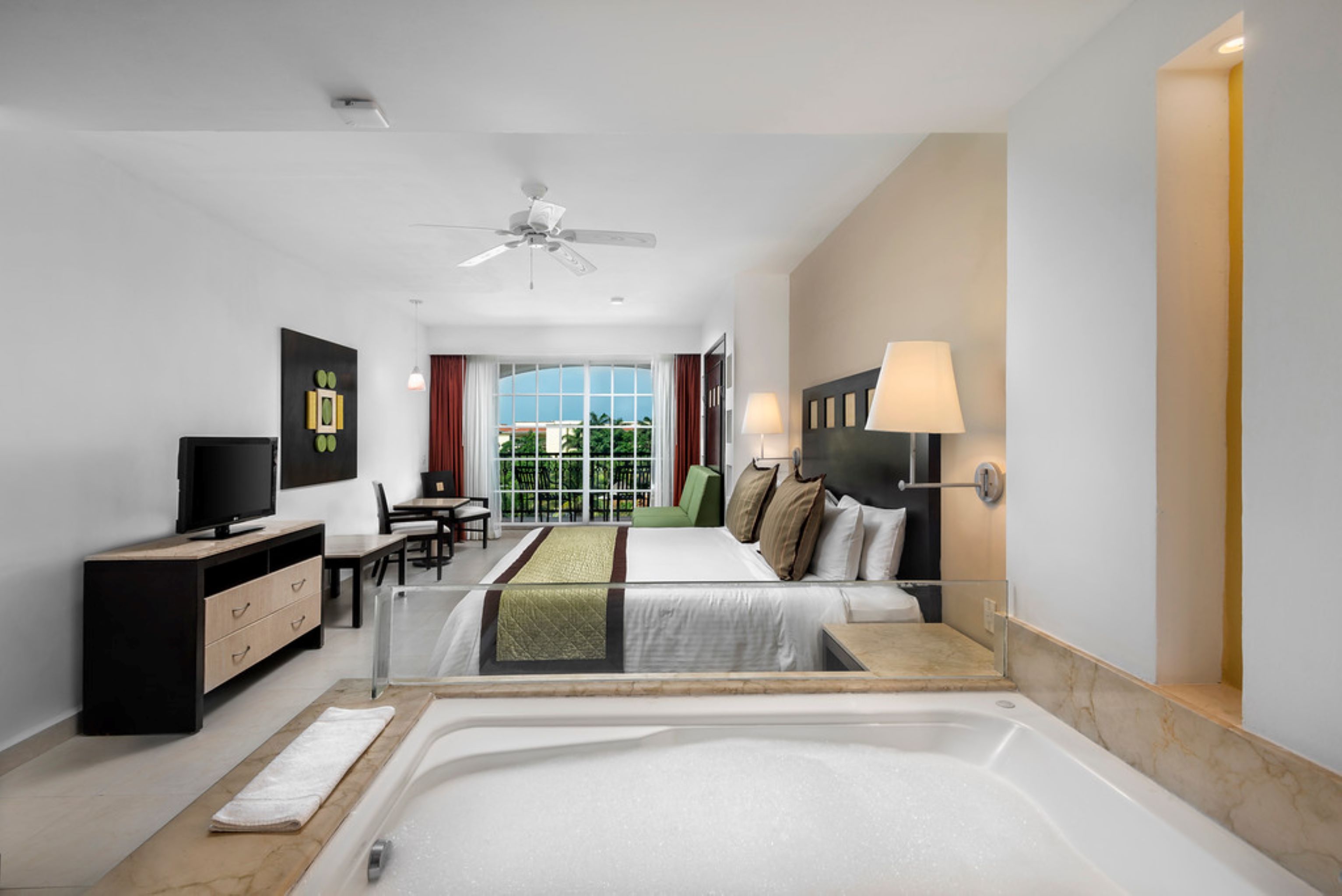 Junior Suite with Jacuzzi