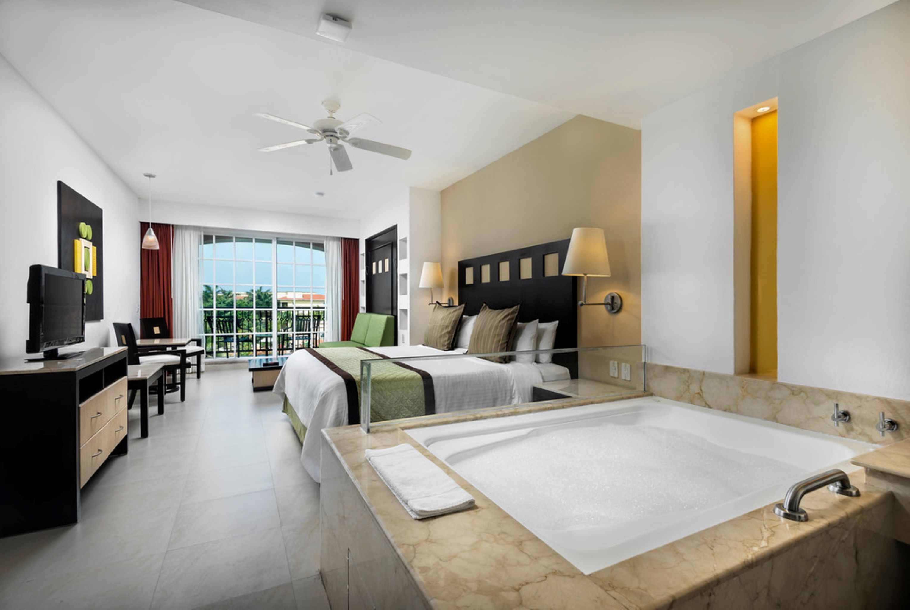 Junior Suite with Jacuzzi