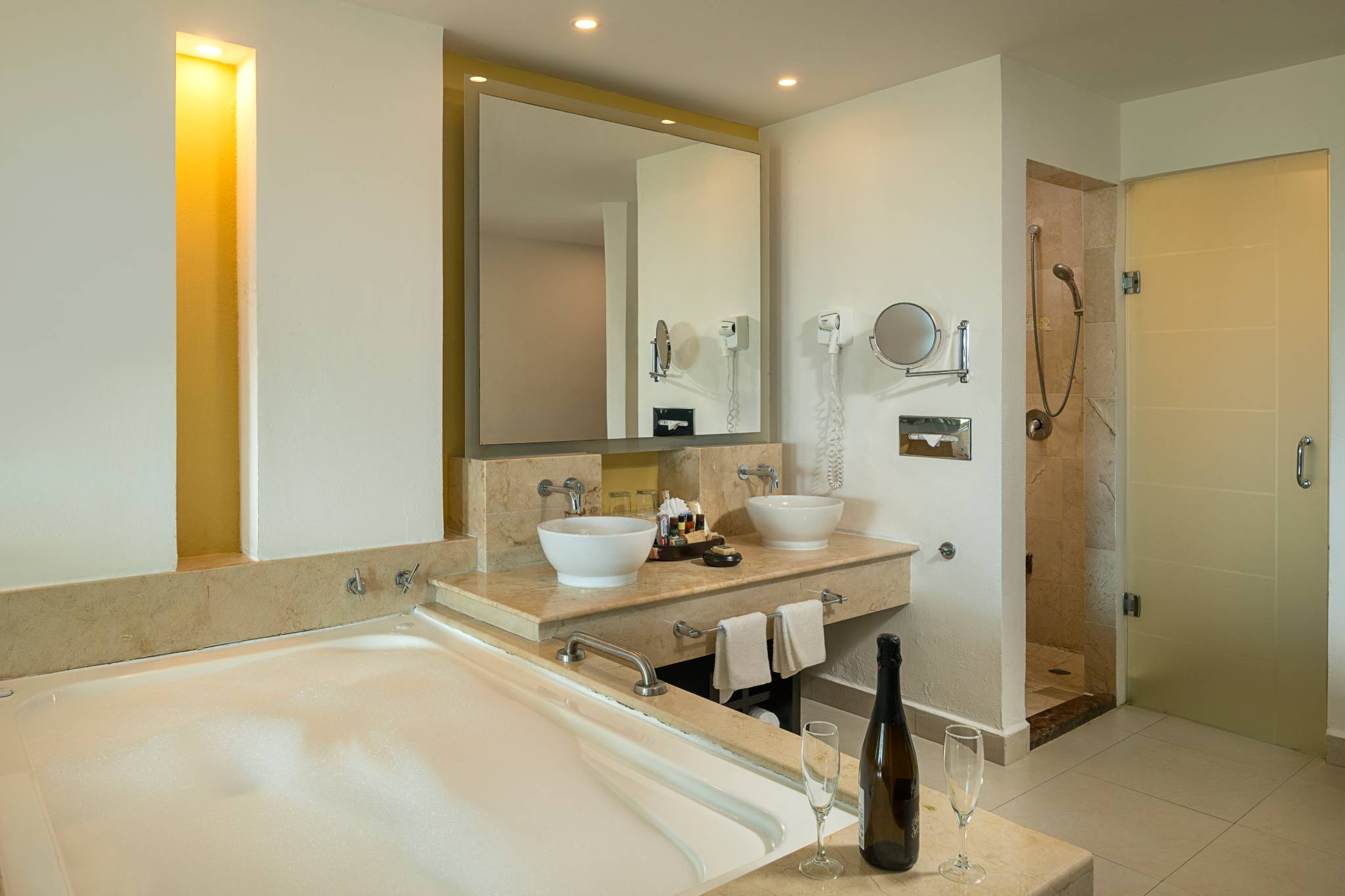Junior Suite with Jacuzzi