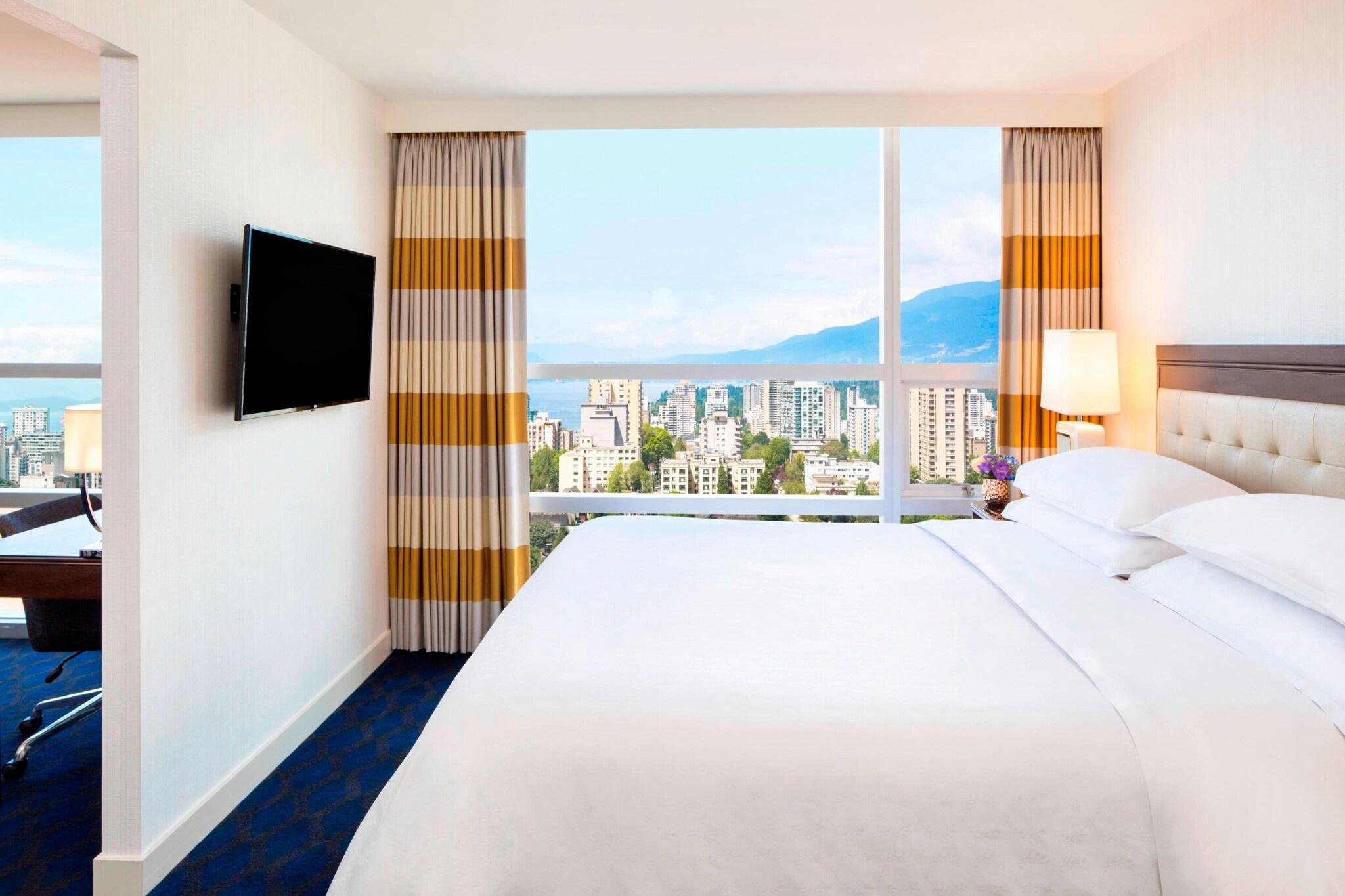 Junior Suite Club King Bed
