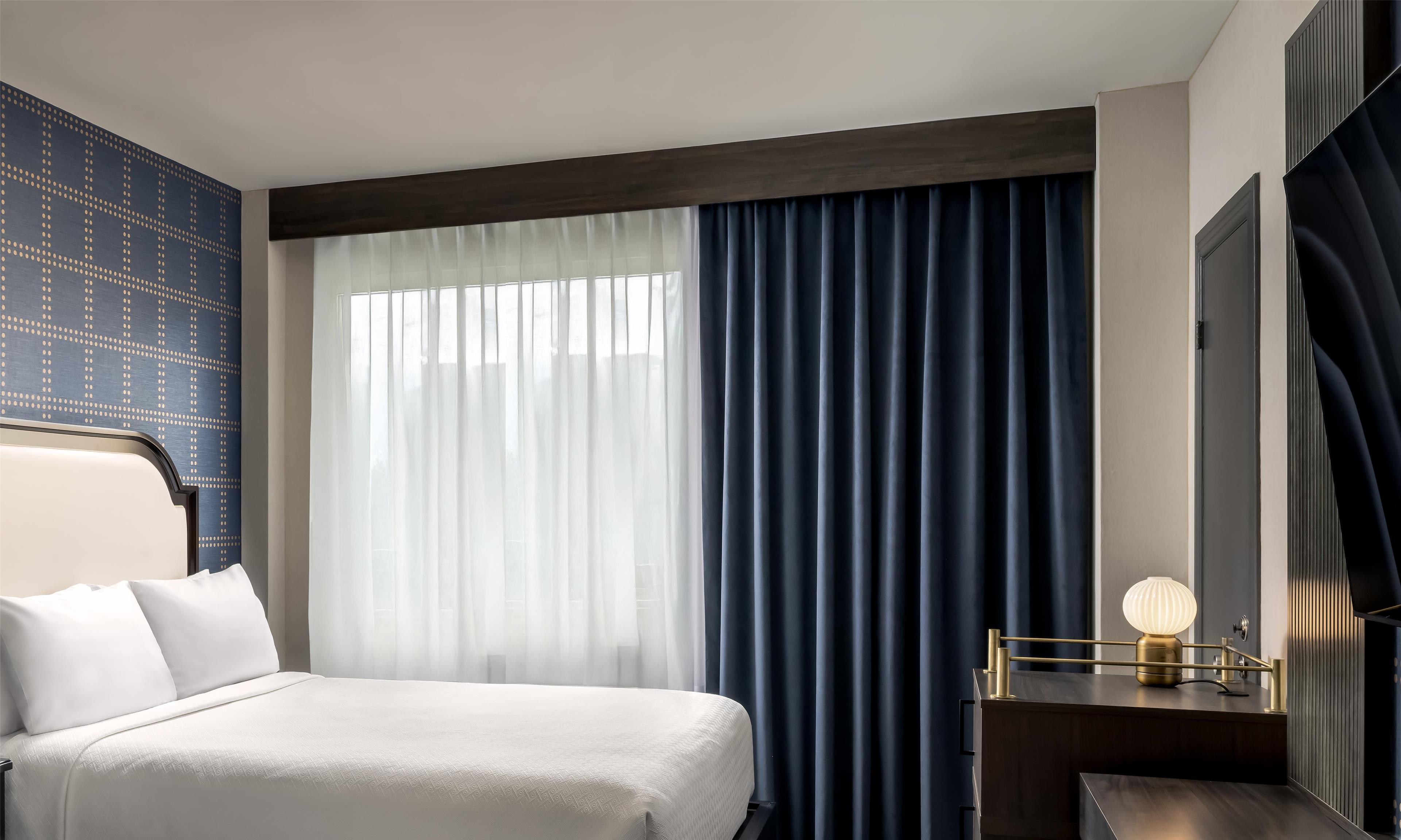 Double Queen Size Bed