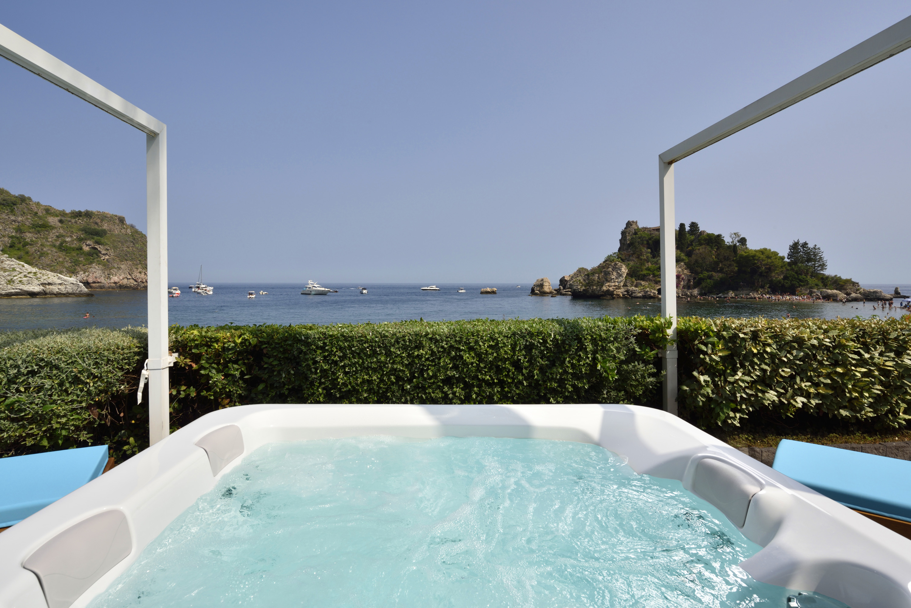 Double Single Deluxe with Jacuzzi