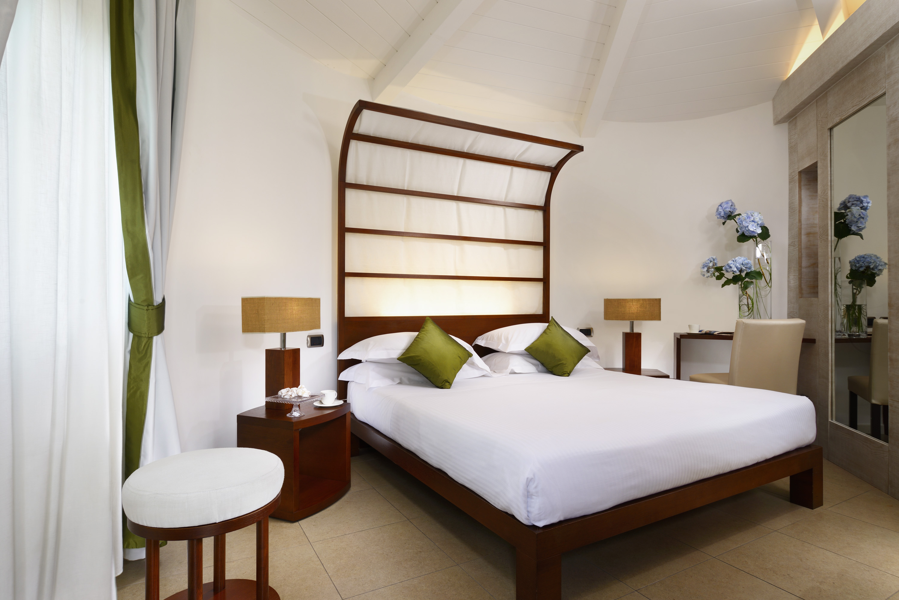 Double Single with Jacuzzi