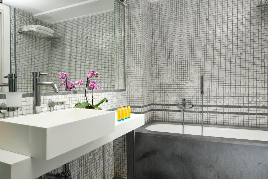 Double Single Premium