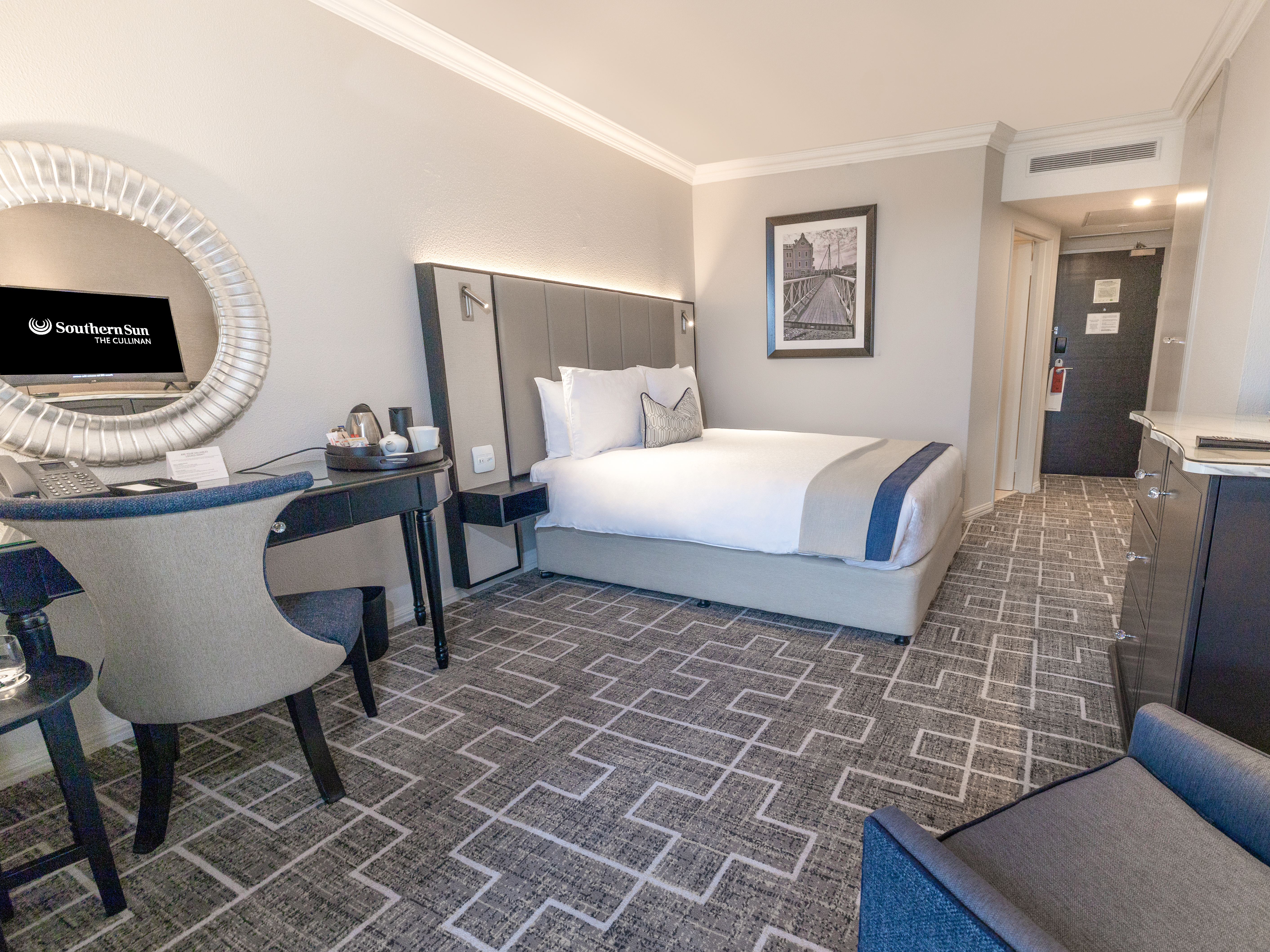 Room Queen Bed Non Smoking