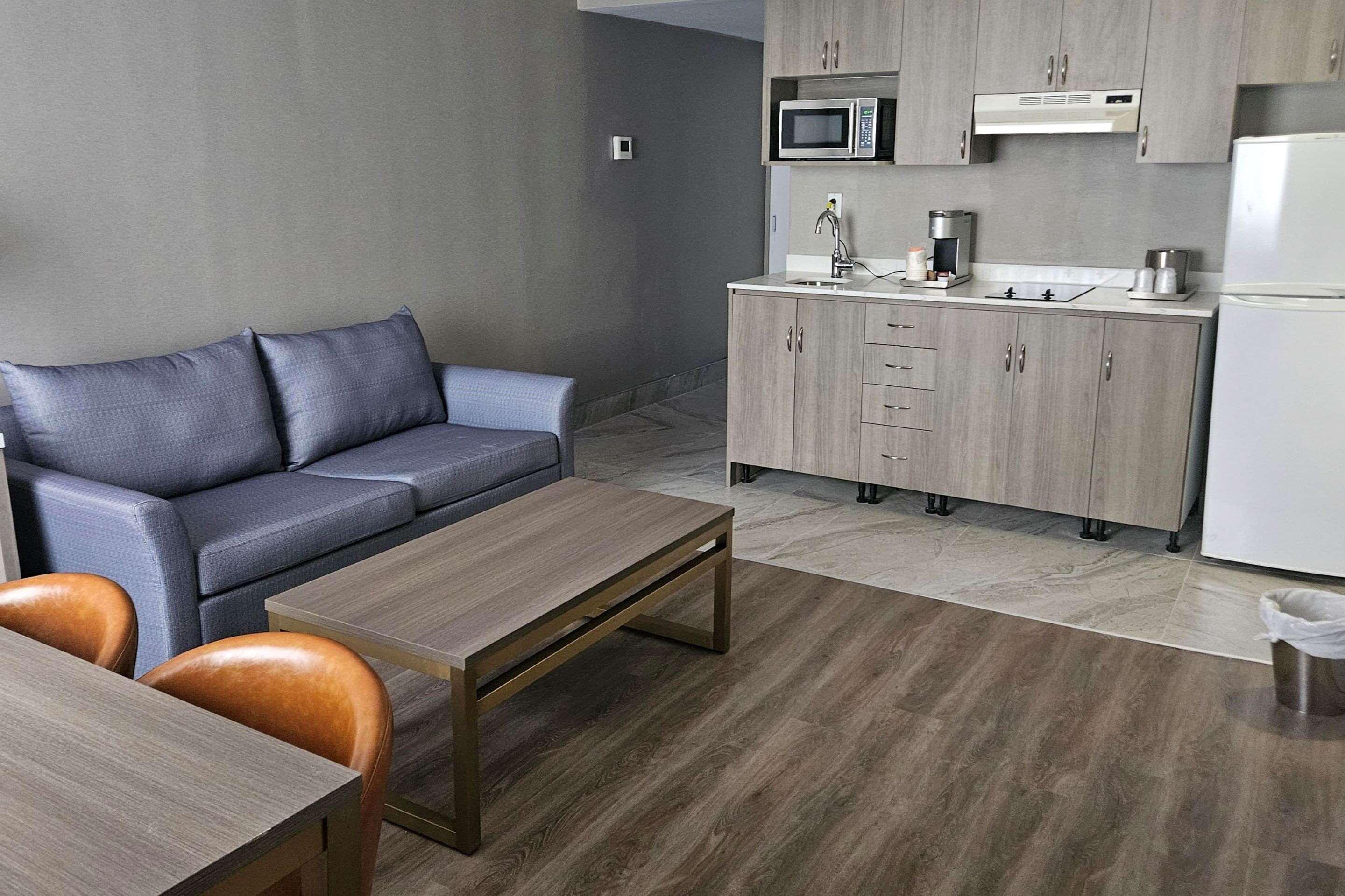 Suite Two Double Beds