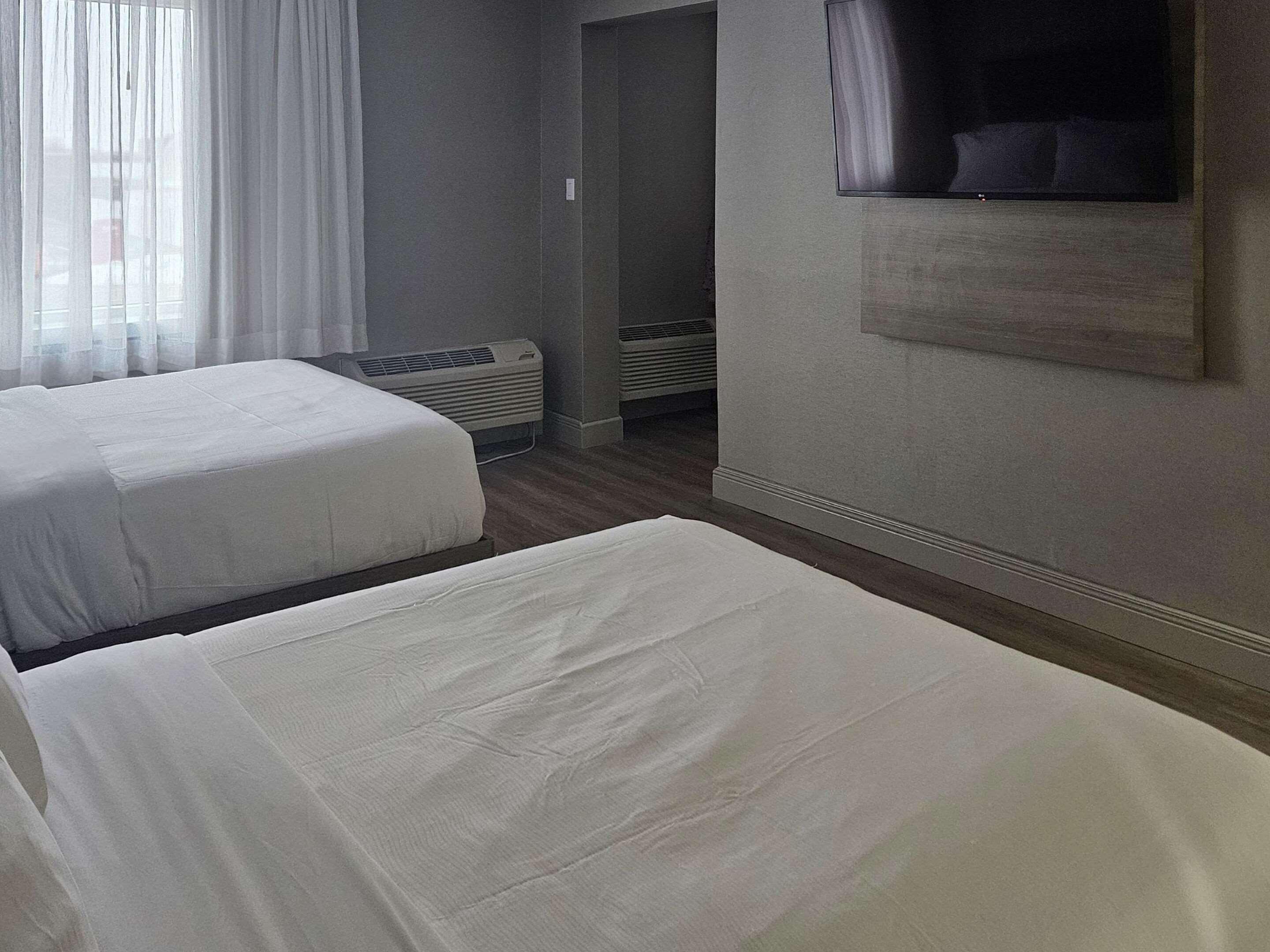 Room Two Double Beds