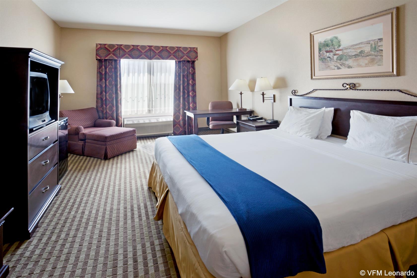 Double King Bed Non Smoking