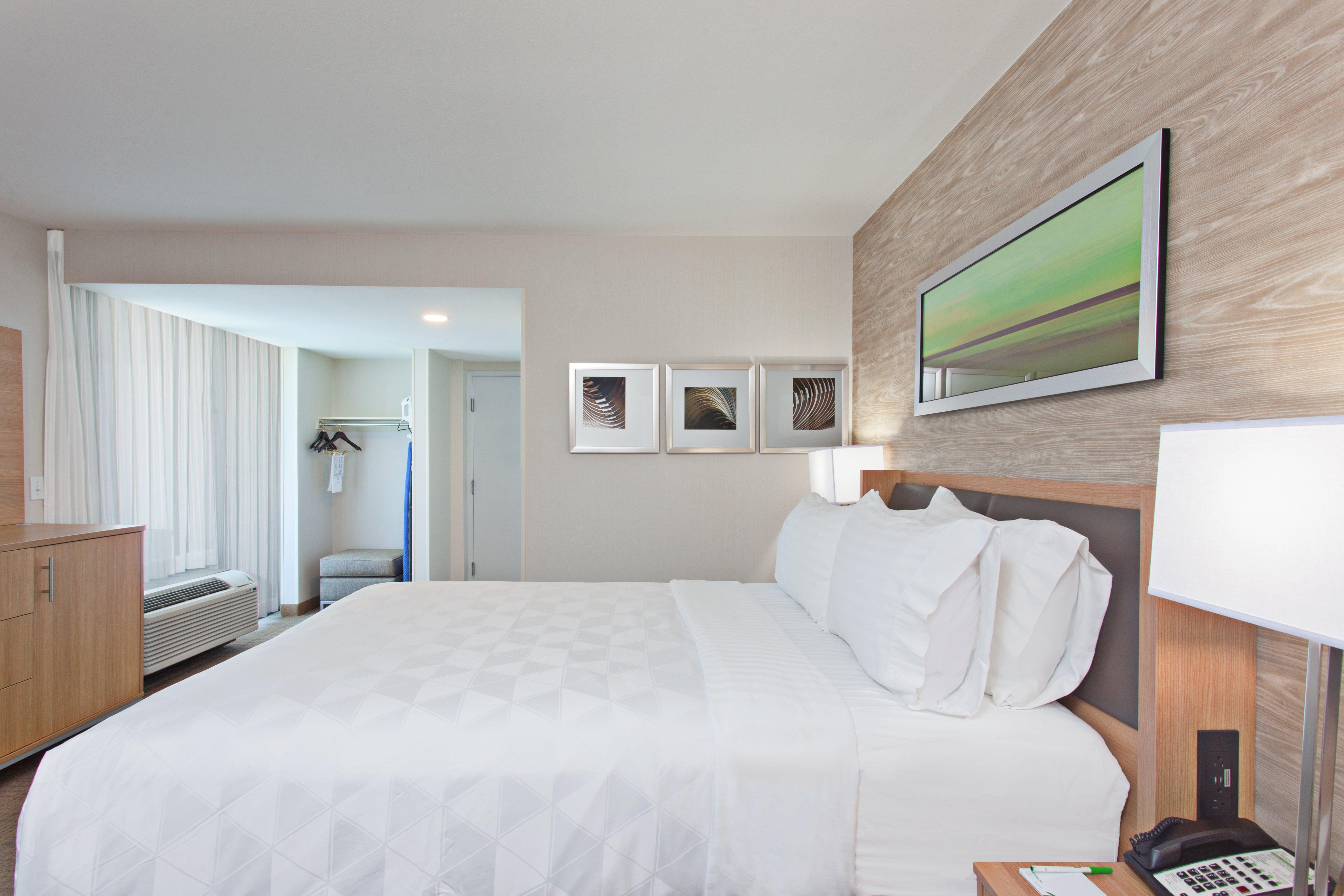 Double Queen Size Bed