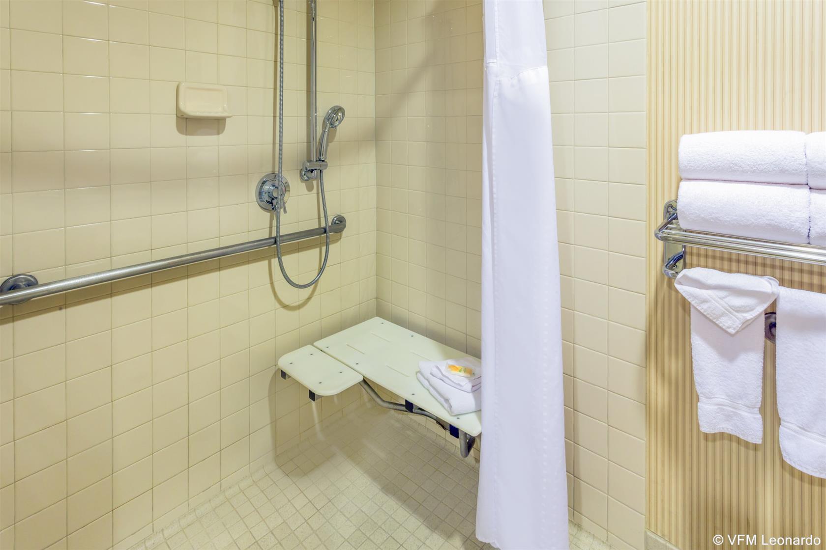 Double King Bed Non Smoking