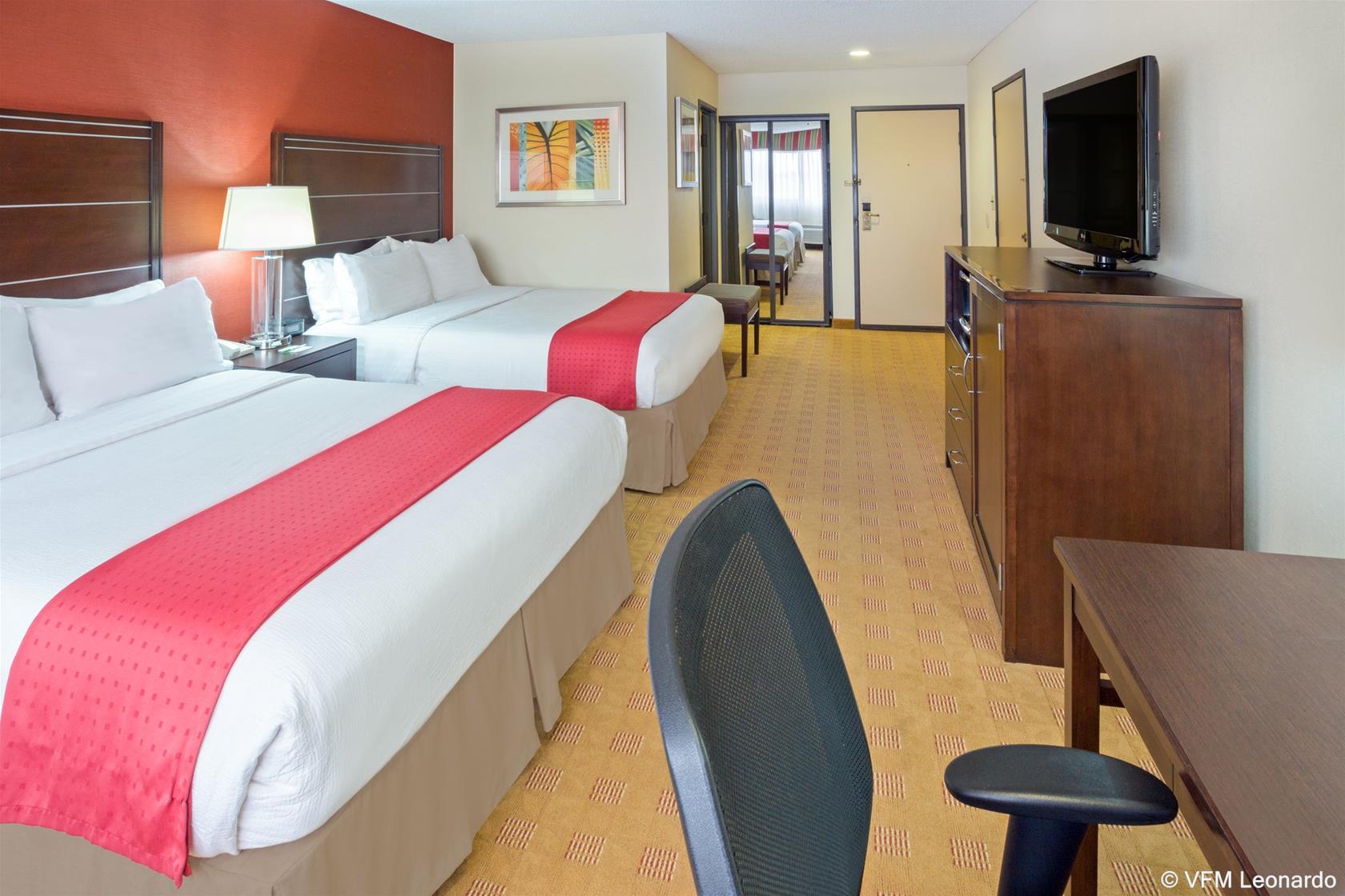 Double King Bed Non Smoking