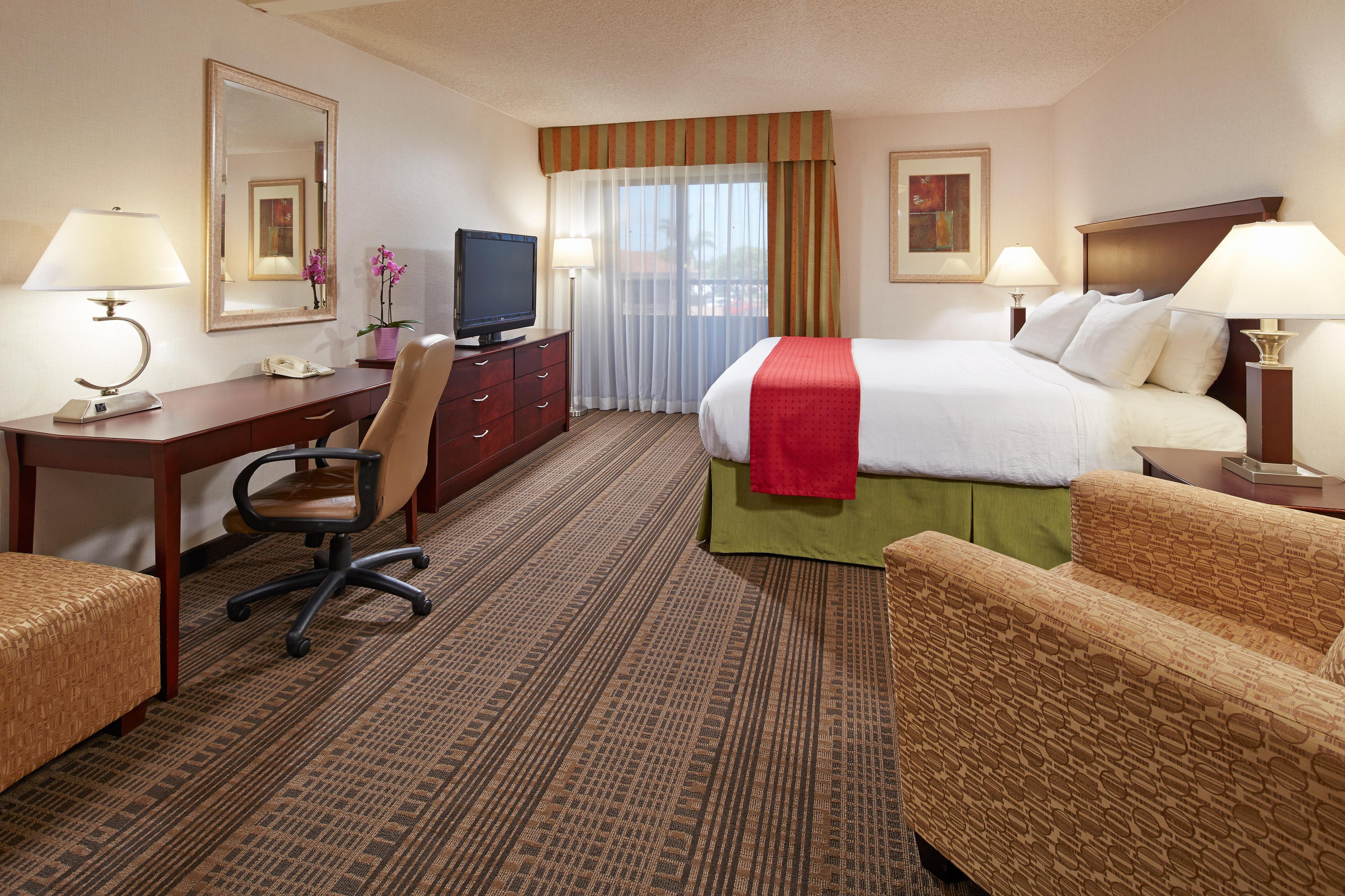 Double King Bed Non Smoking