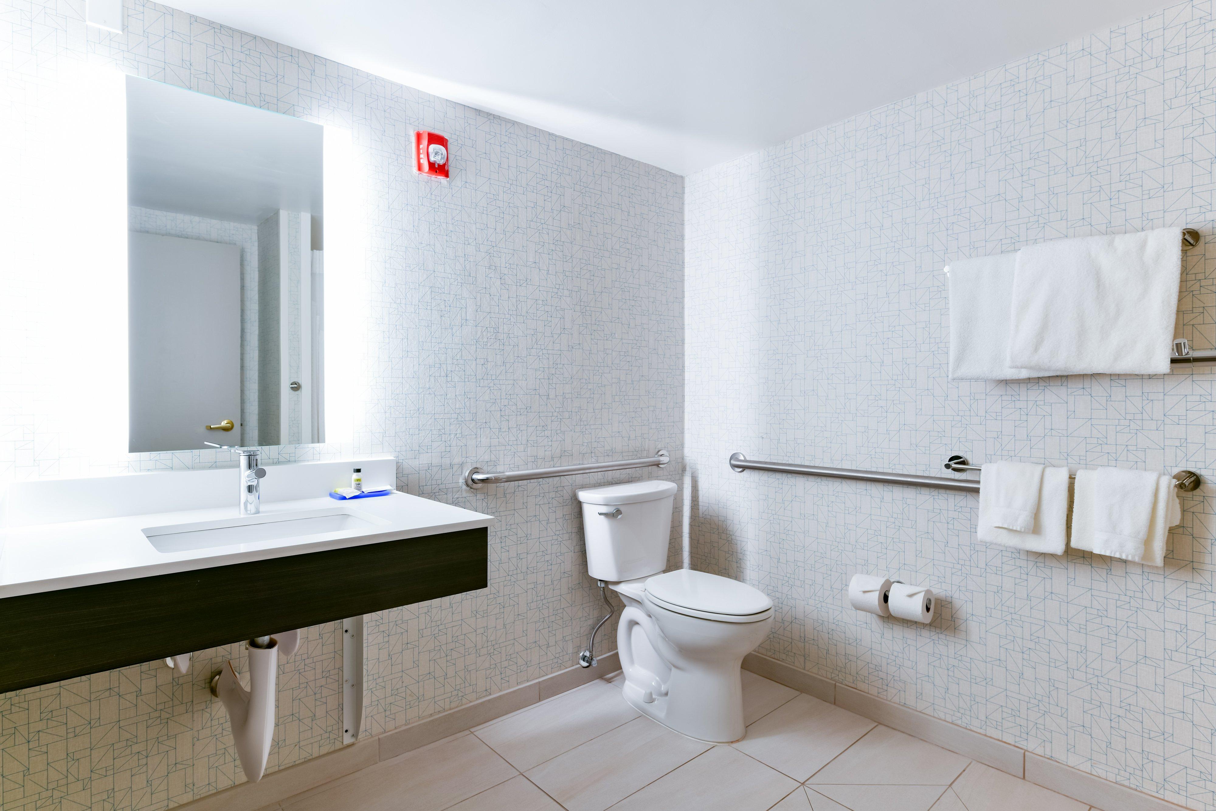 Room Accessible King Size Bed