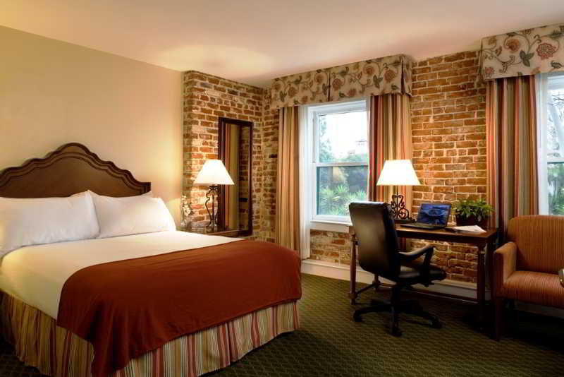 Double Queen Size Bed