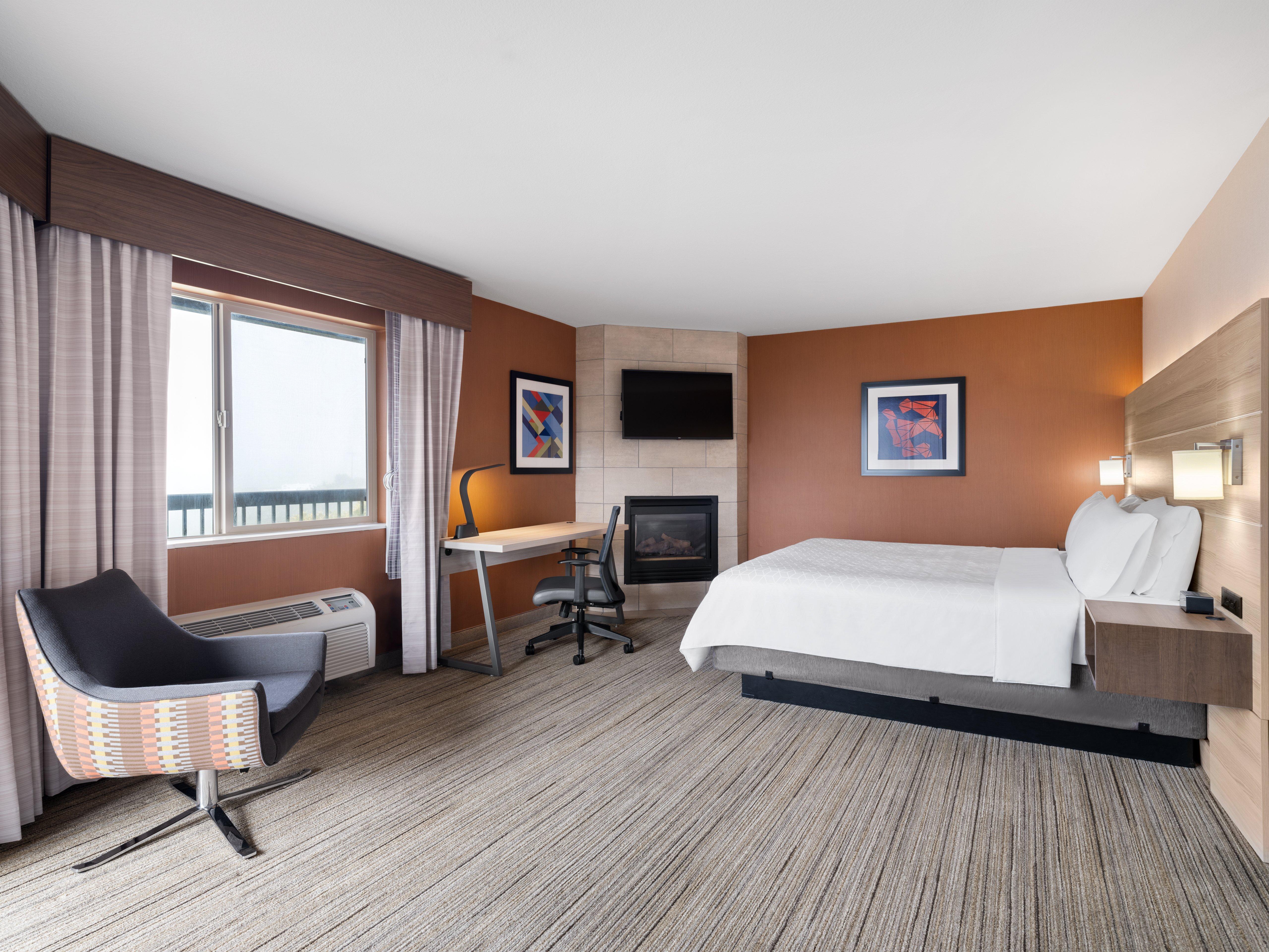 Suite Accessible King Size Bed