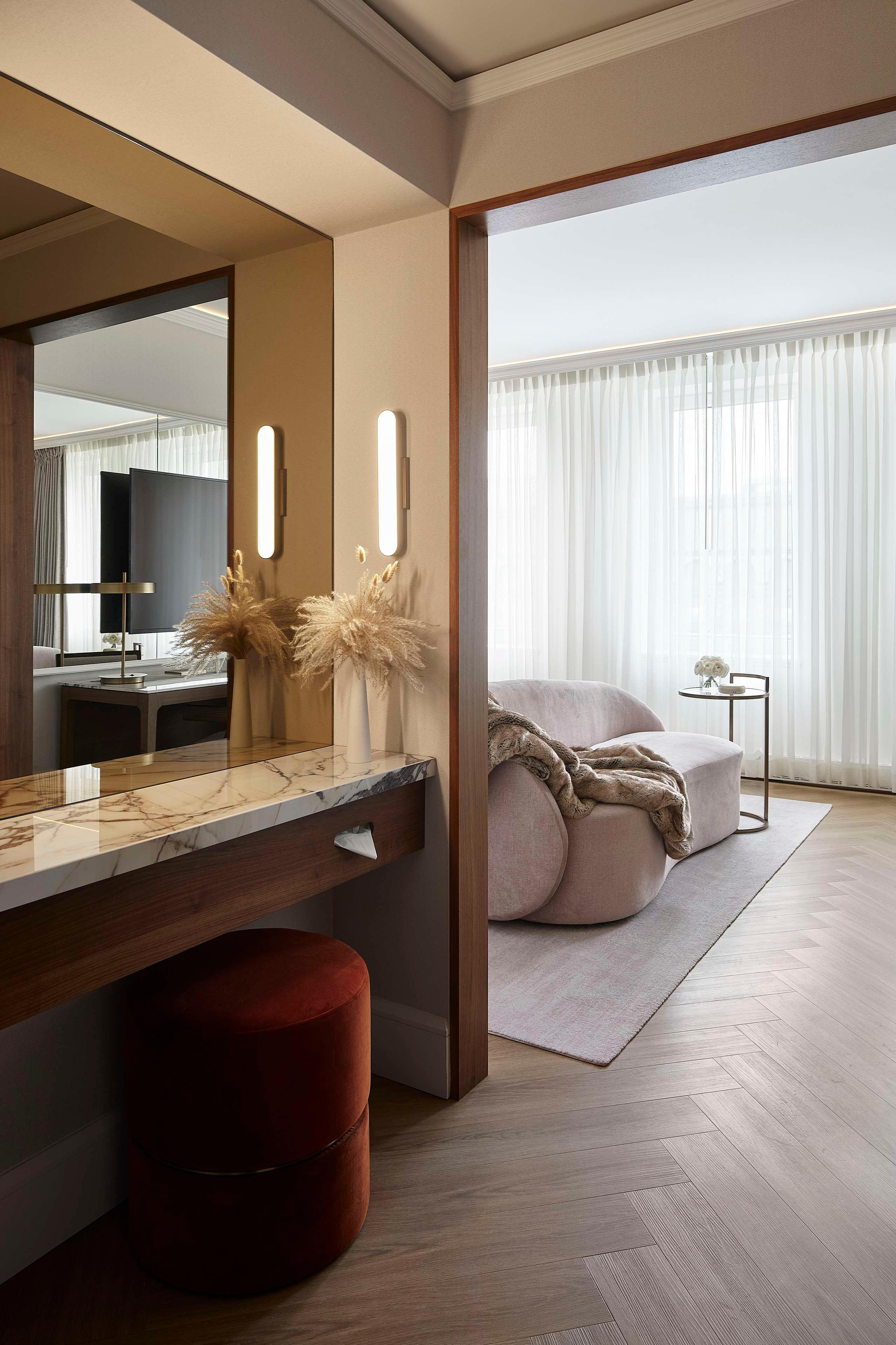 Double Deluxe King Bed