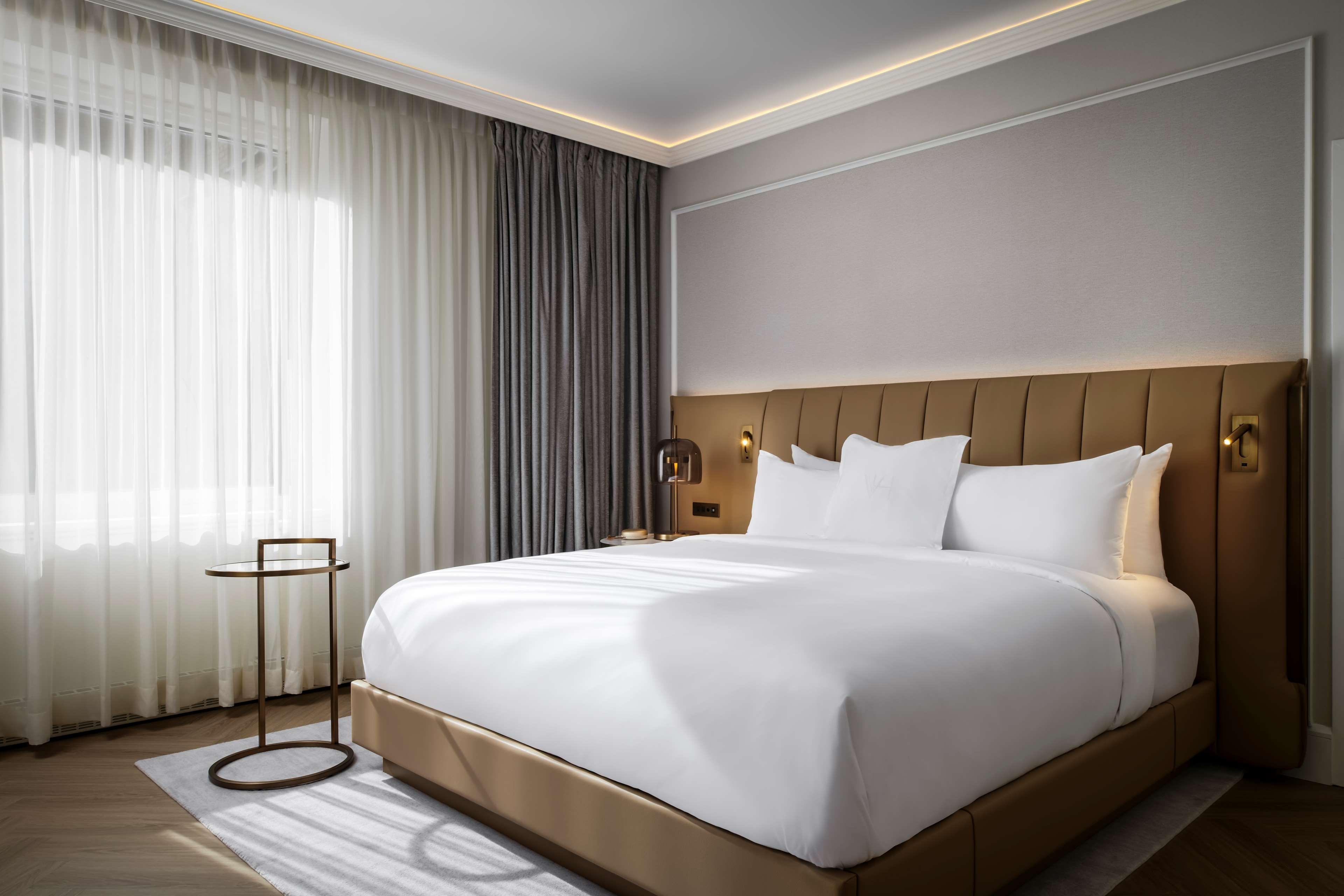 Double King Size Bed