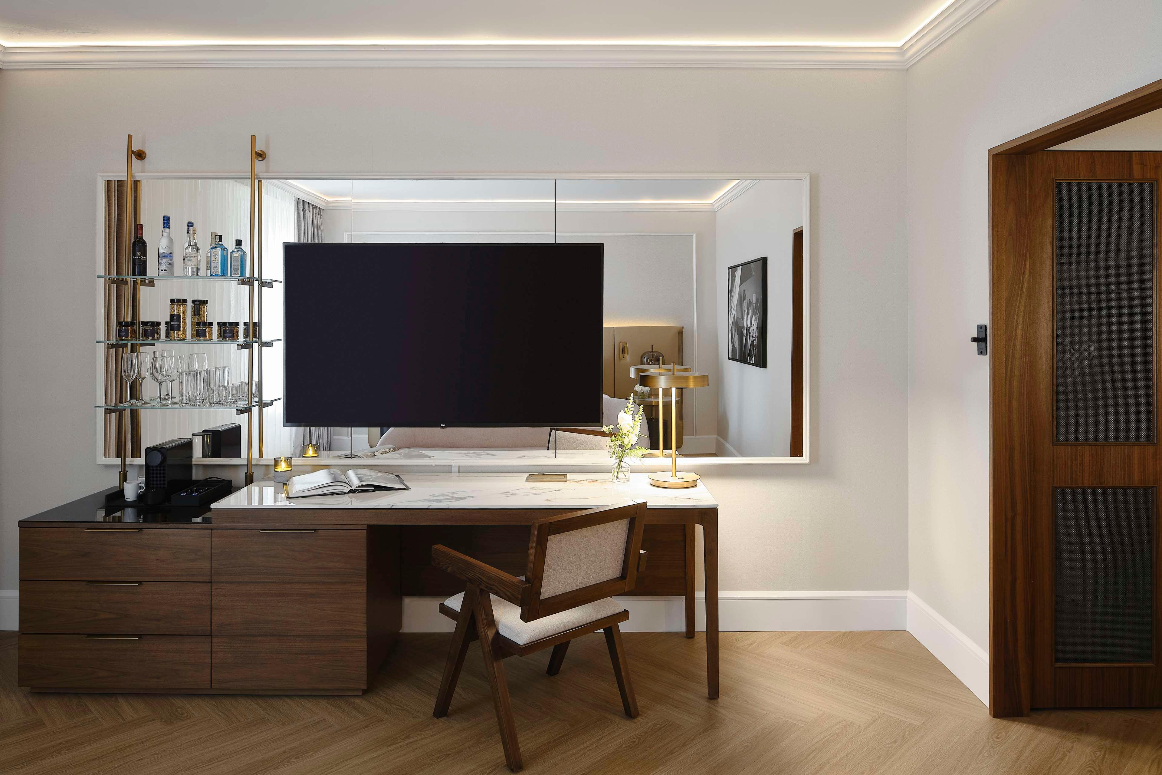 Double King Size Bed