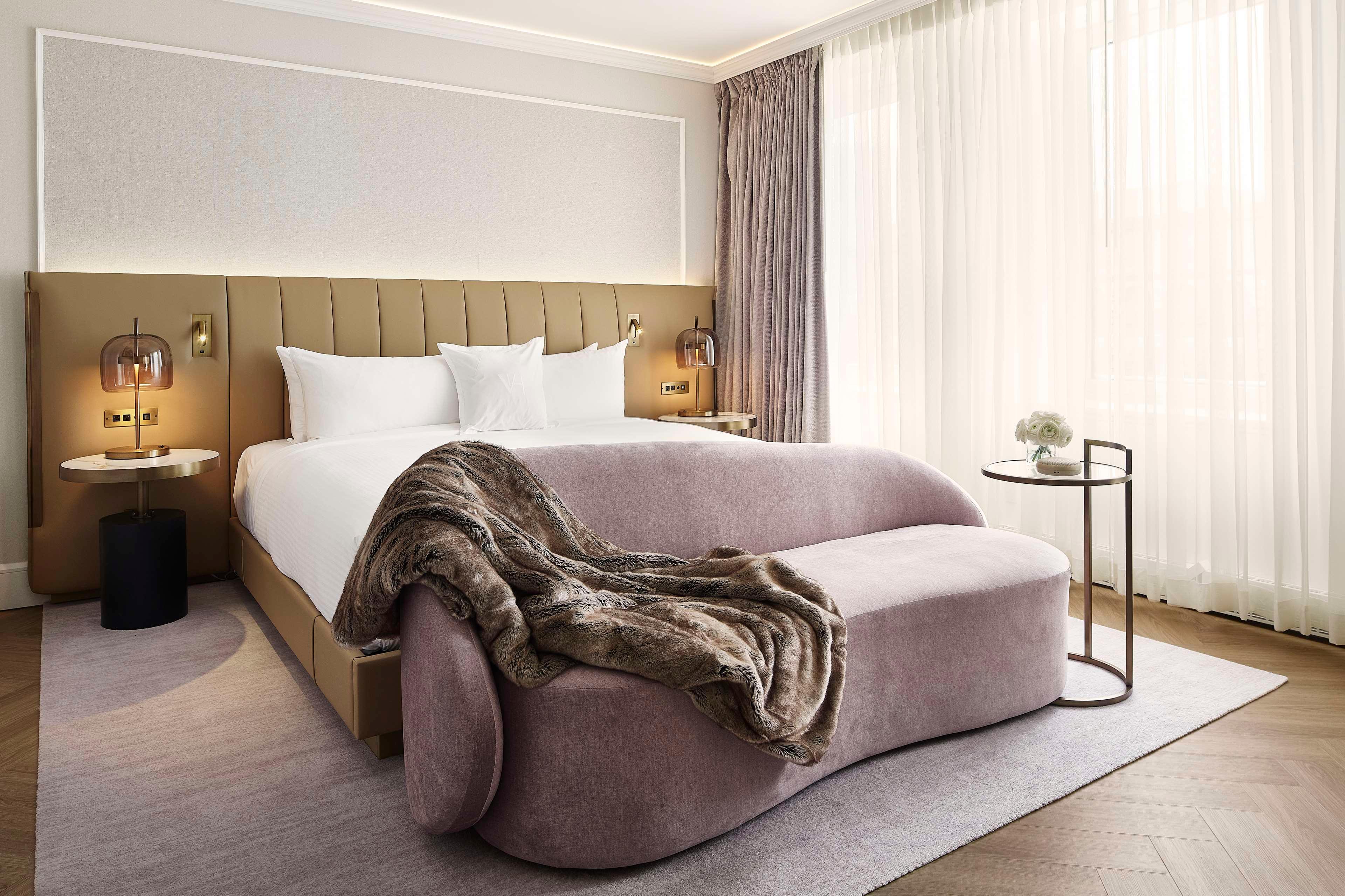 Double Deluxe King Bed