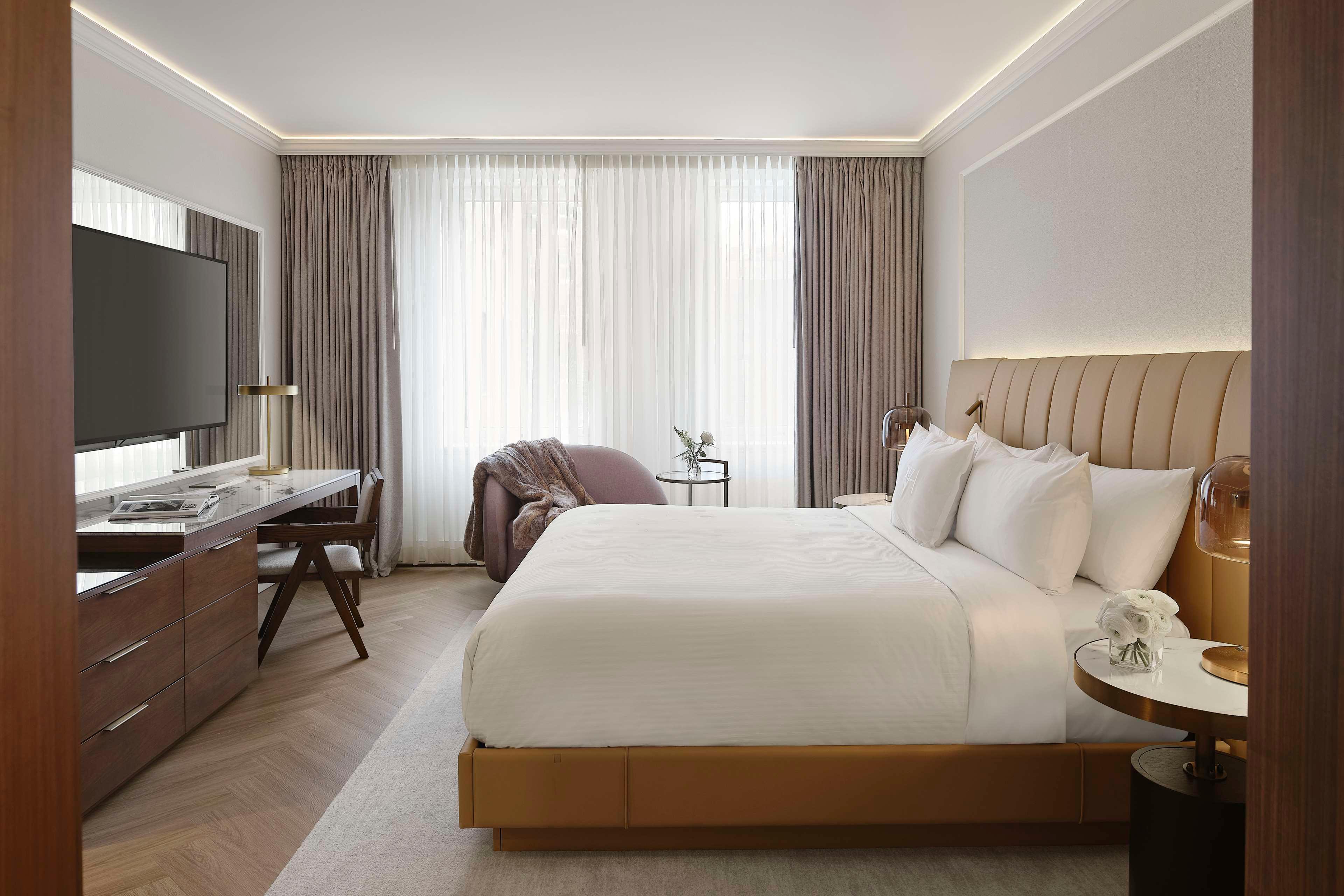 Apartment King Size Bed