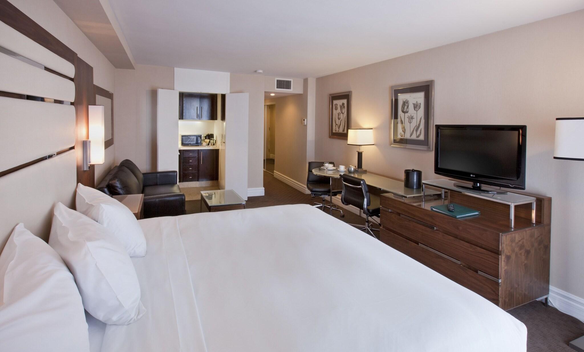 Studio Deluxe King Bed