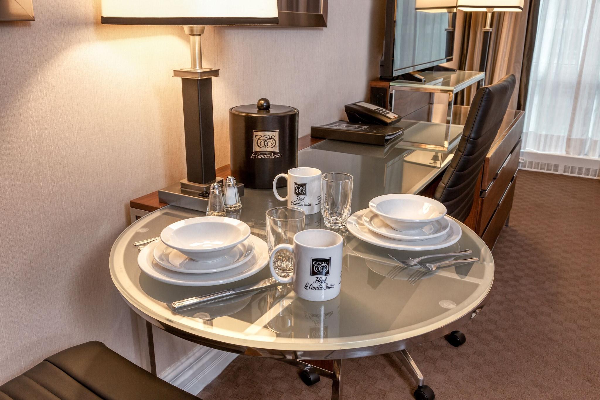 Studio Deluxe Two Queen Beds