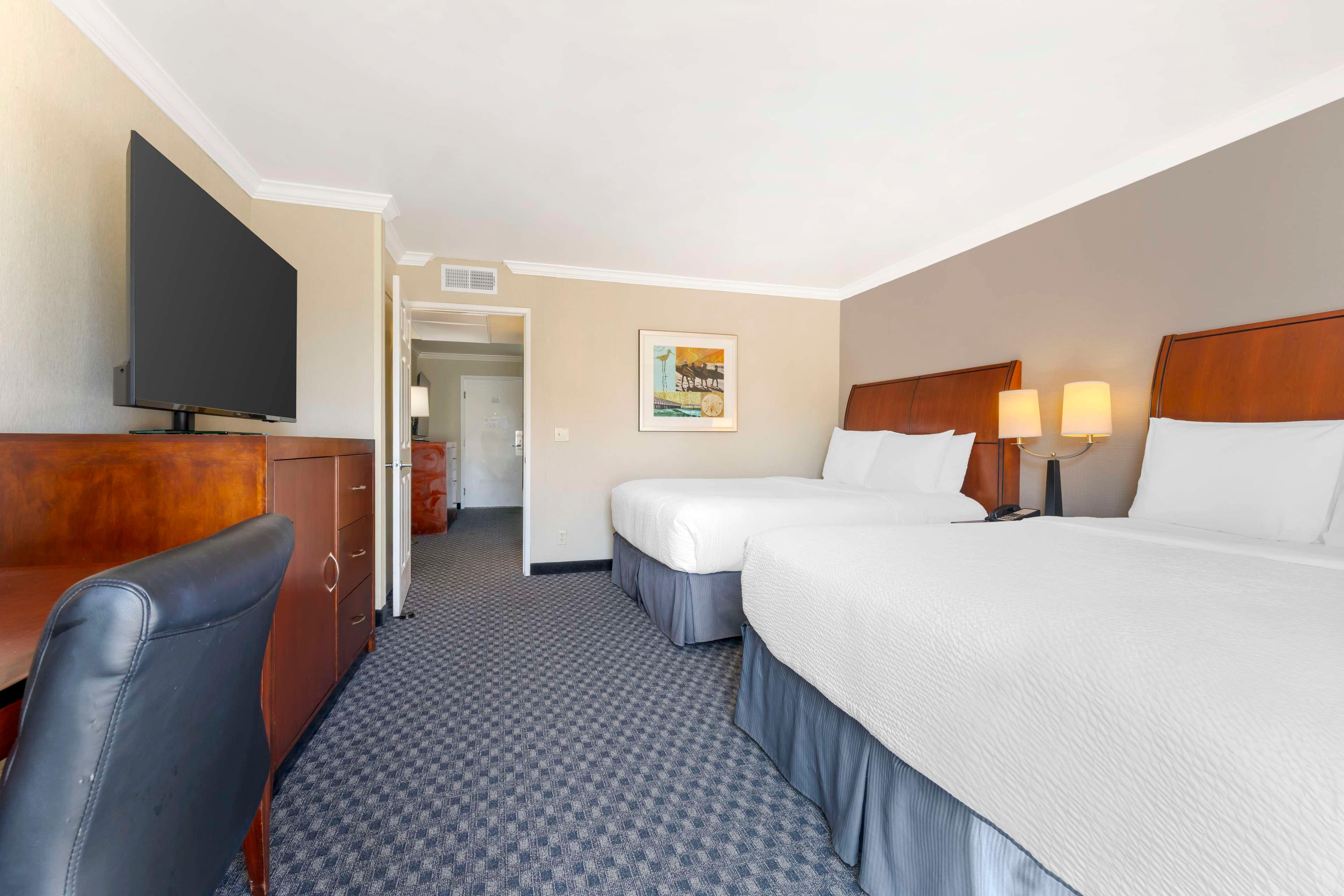 Suite Two Queen Beds