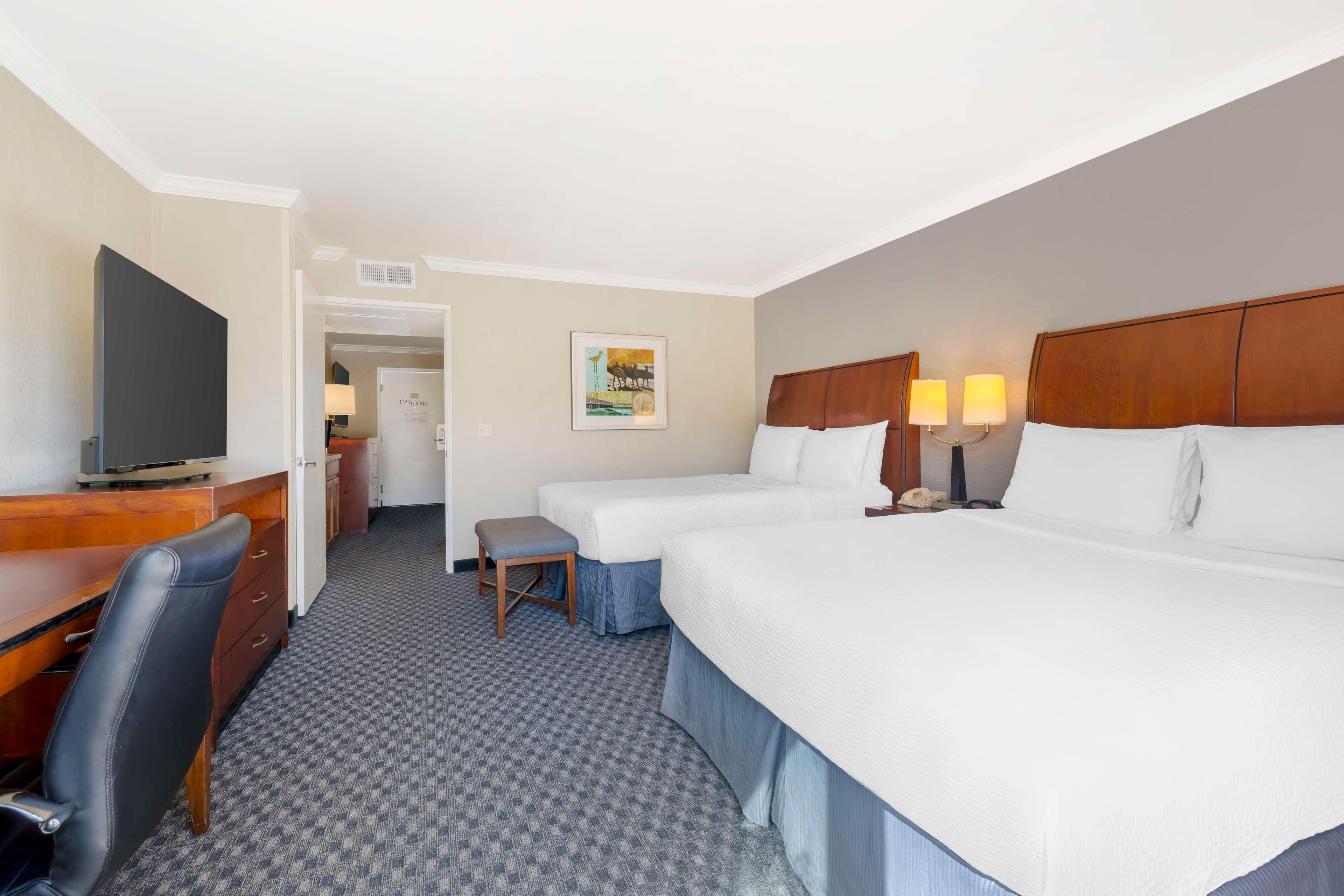 Suite Two Queen Beds