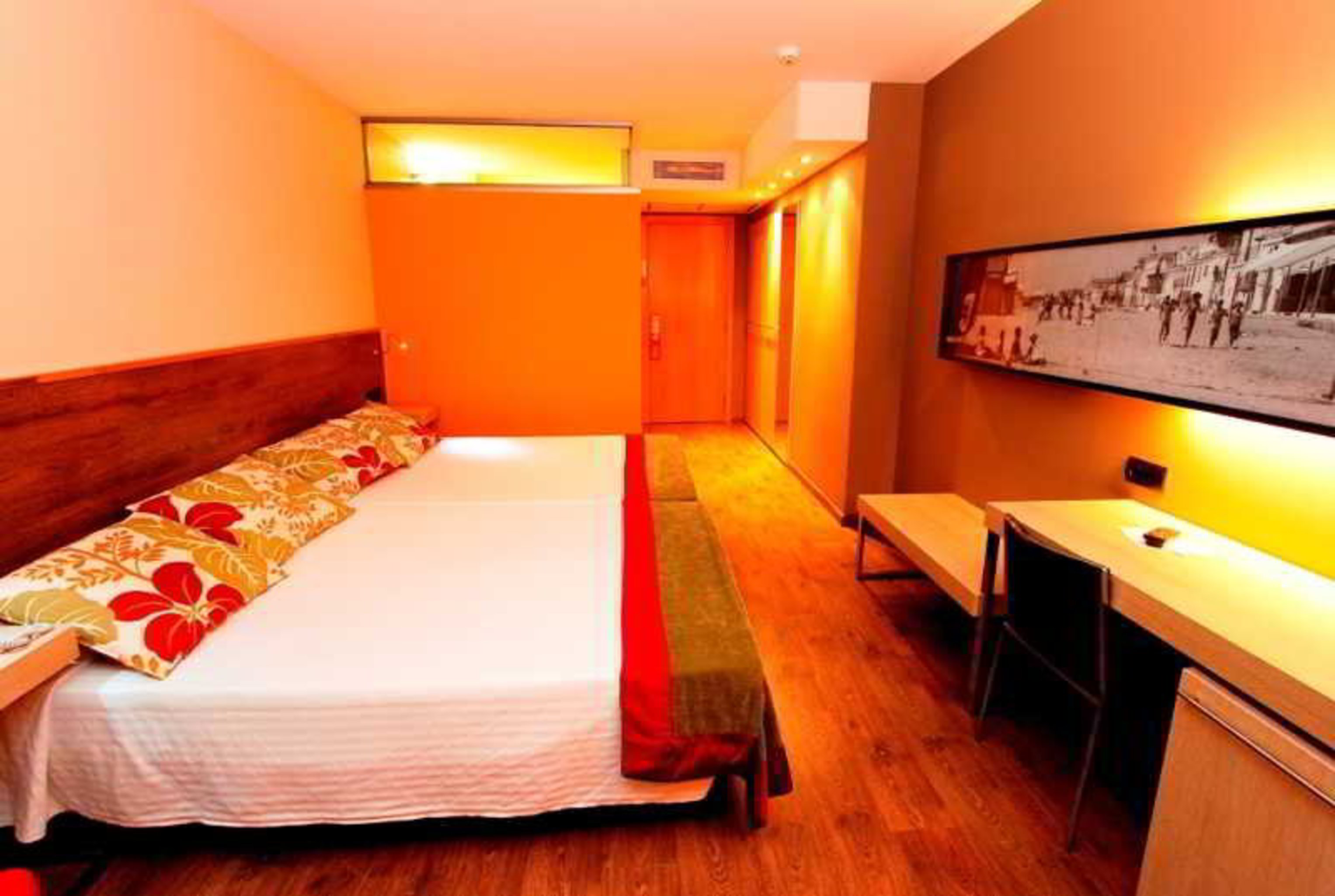 Double or Twin Standard