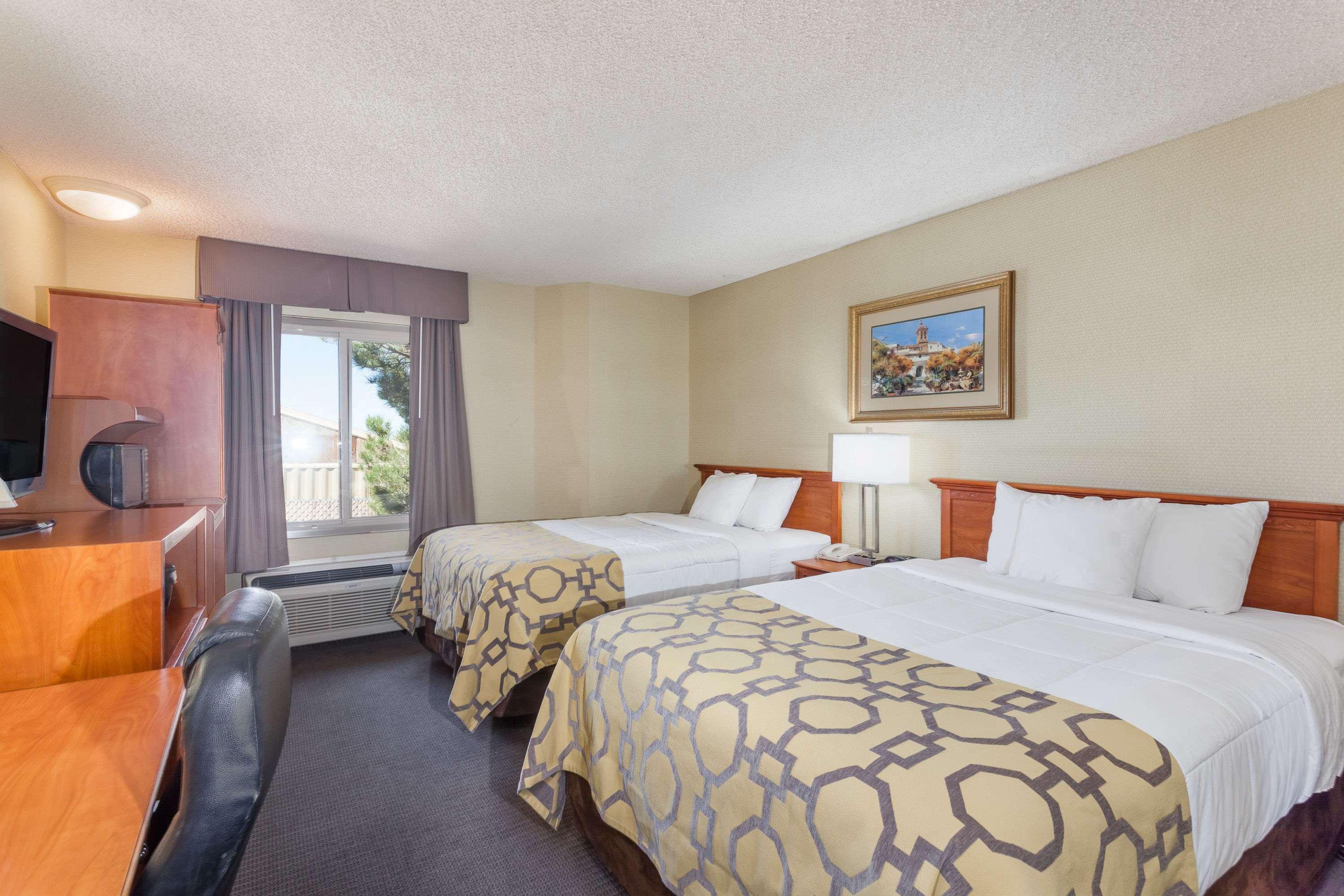 Quadruple Two Double Beds