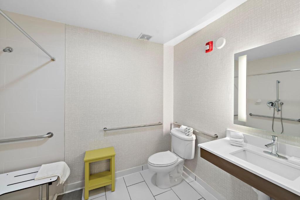 Double or Twin Accessible