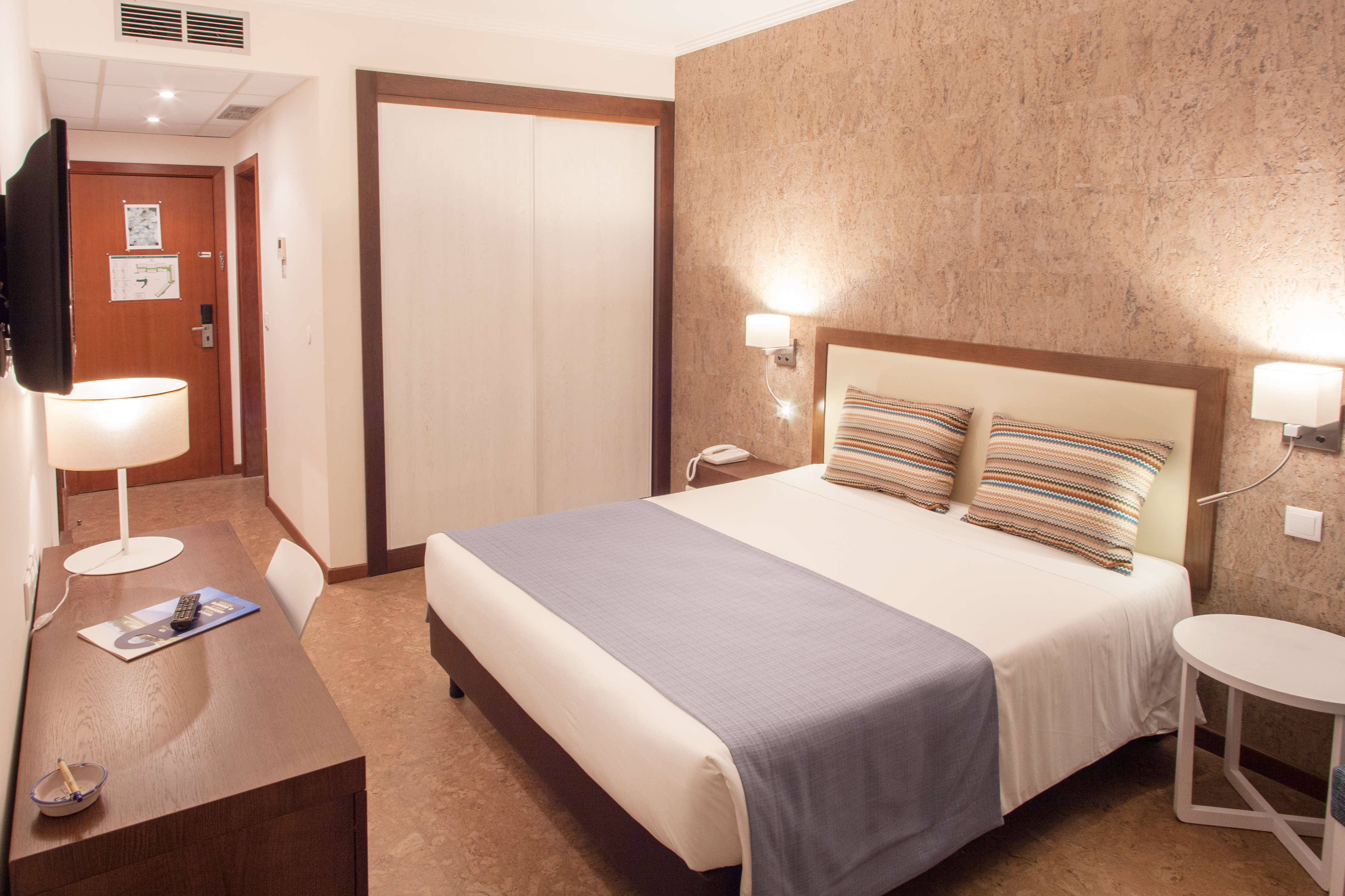 Double or Twin Standard