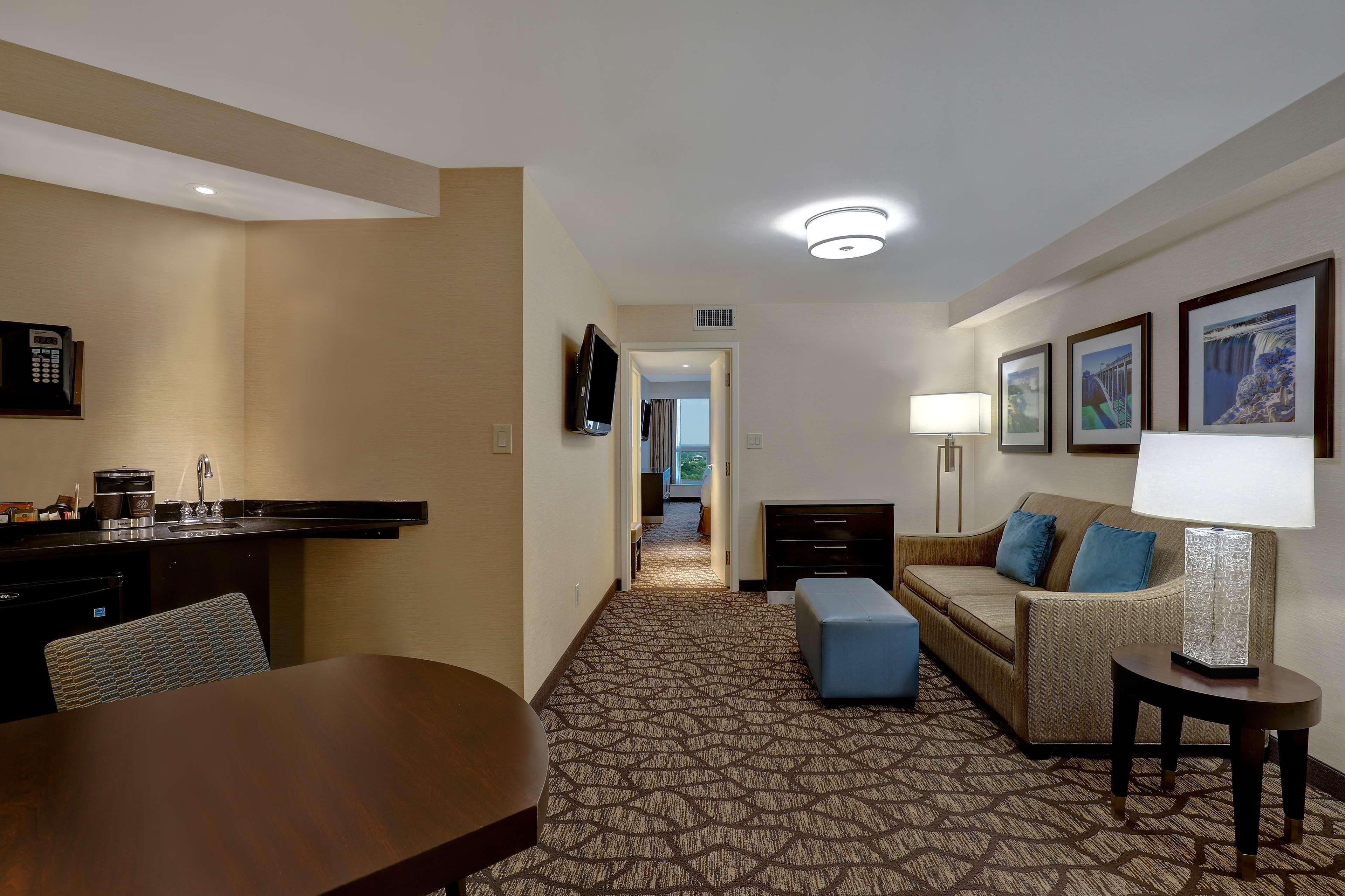 Suite City View Two Queen Beds