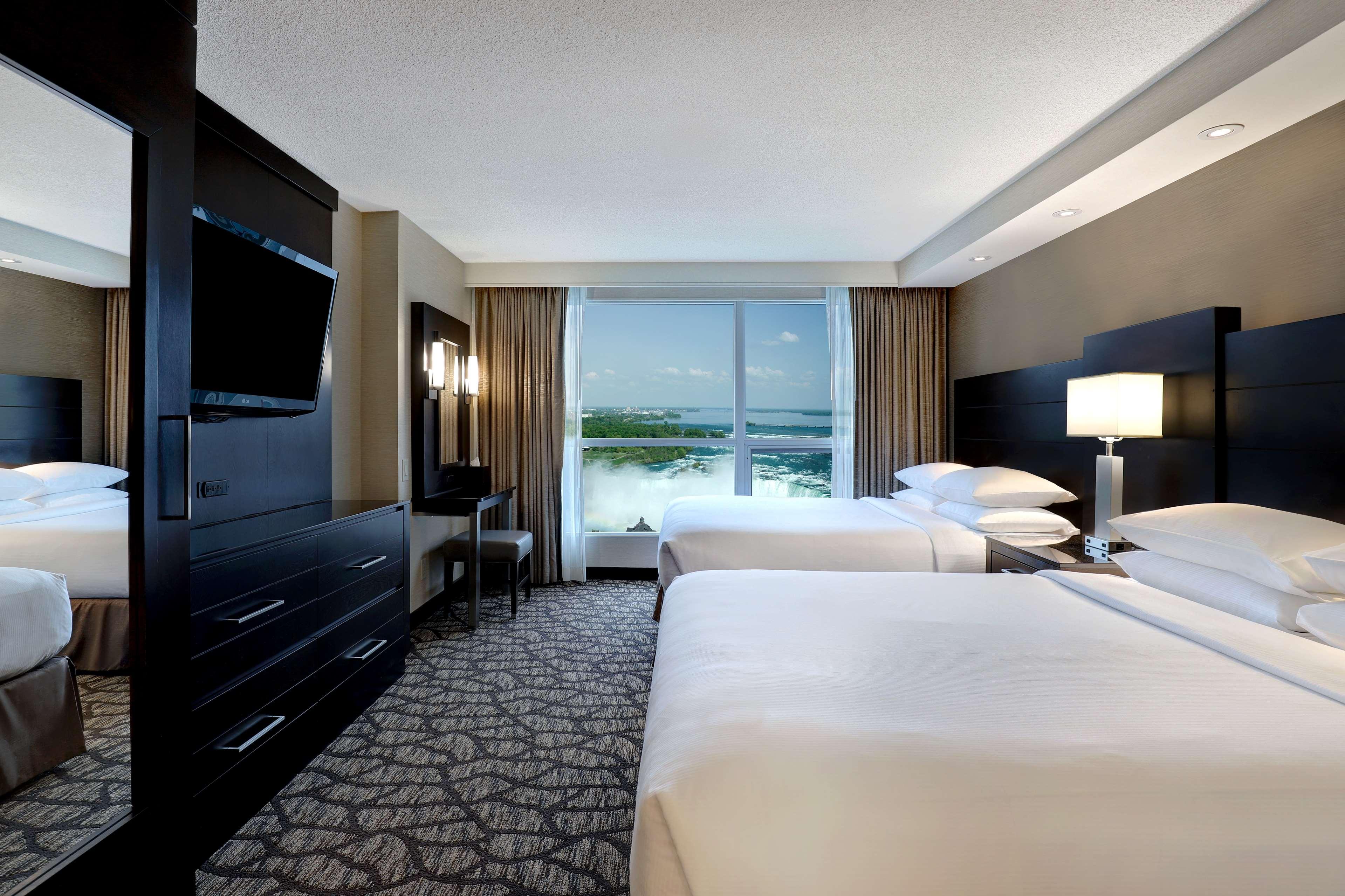 Suite Two Queen Beds