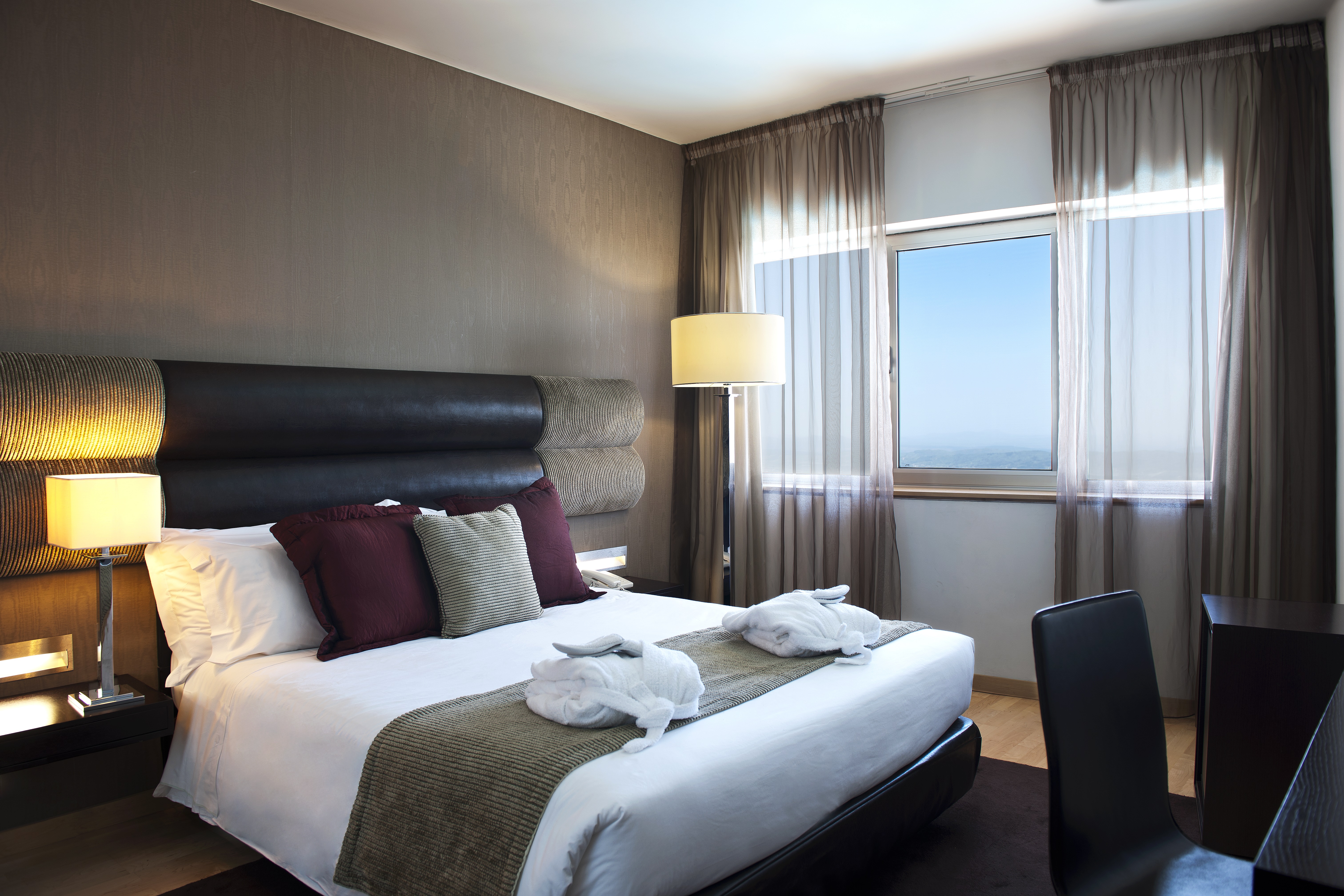 Double or Twin Land View