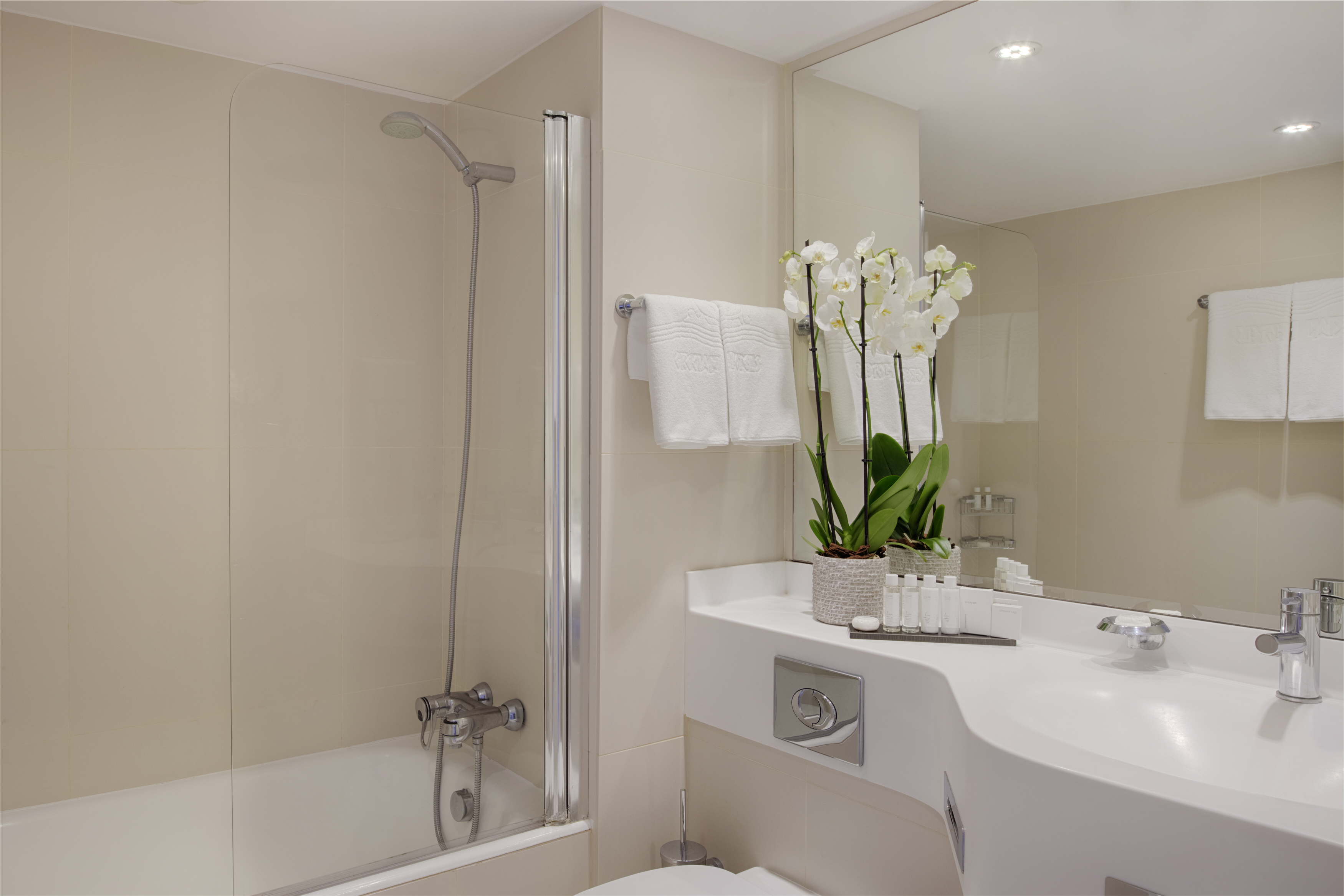 Double or Twin Side Sea View