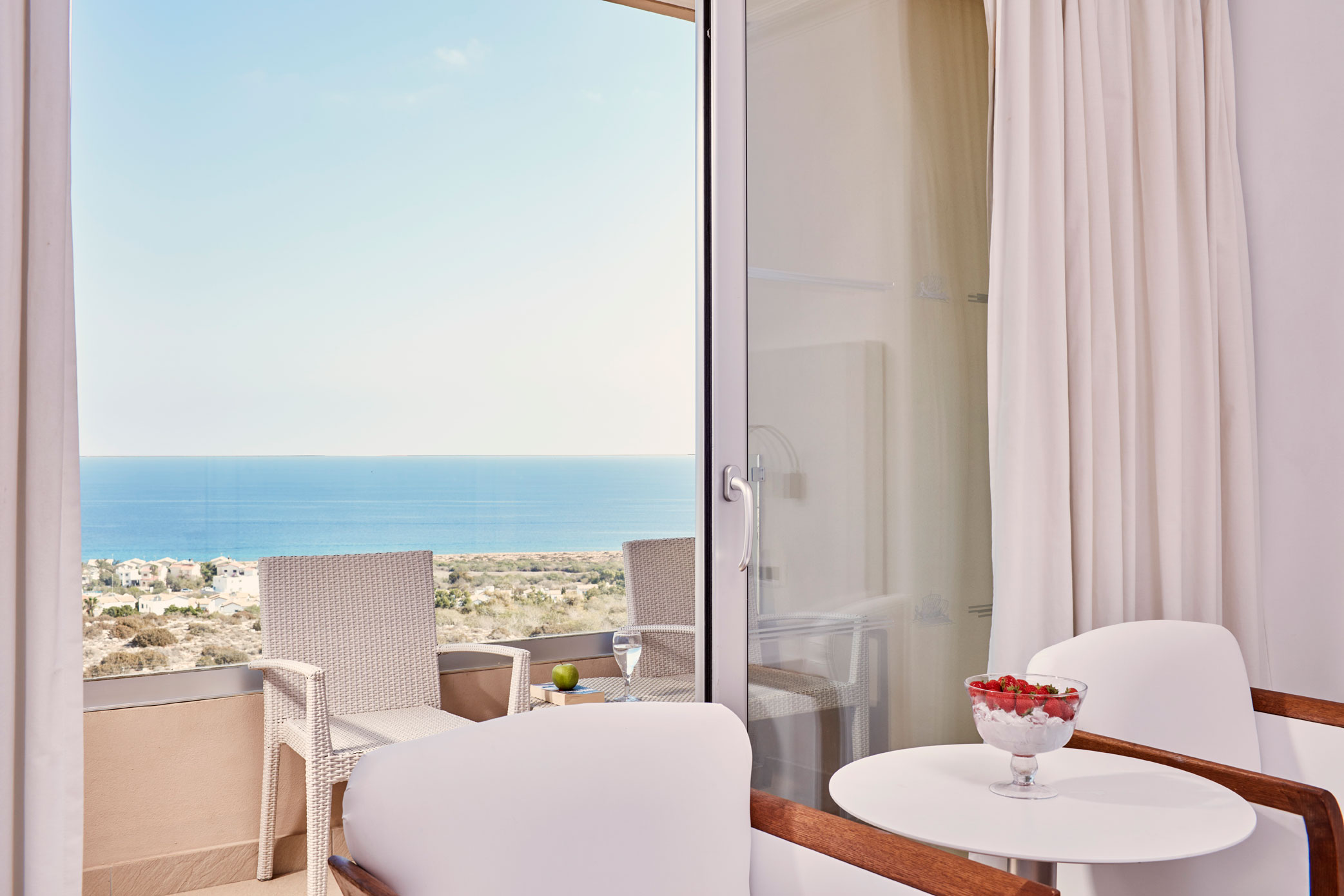 Double or Twin Side Sea View