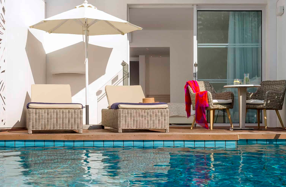 Junior Suite Overwater with Pool